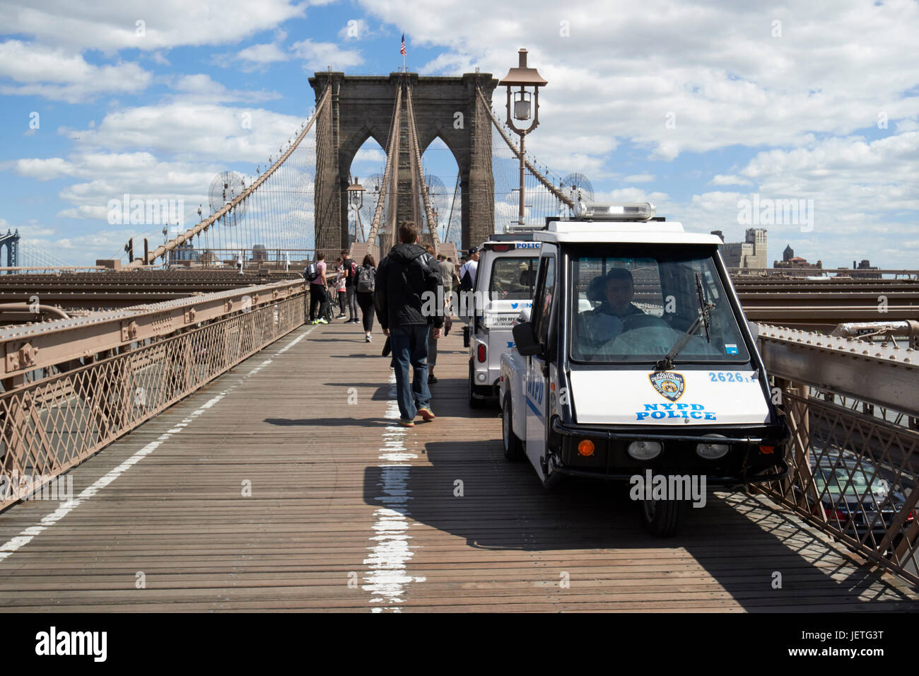 Nypd police three wheeled vehicle Fotos und Bildmaterial in hoher