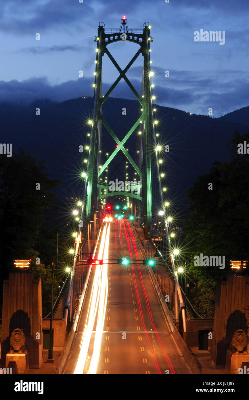 Vancouver Lions Gate Bridge nimmt Fotos vom Stanley Park, Vancouver Lions Gate Bridge bei Vom Stanley Park aus Stockfoto