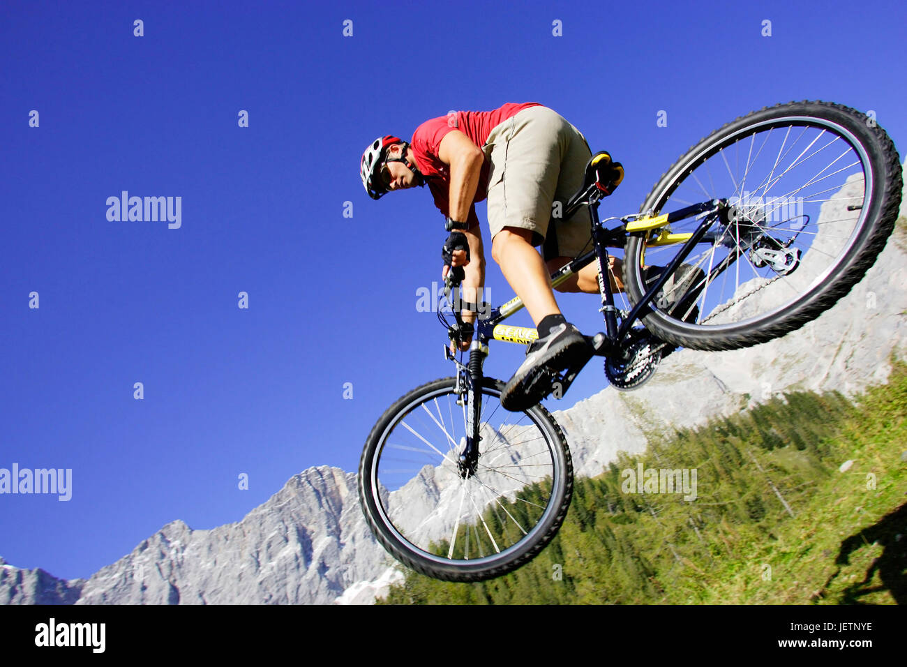 Mountainbiker in Aktion, Mountainbiker in Aktion Stockfoto