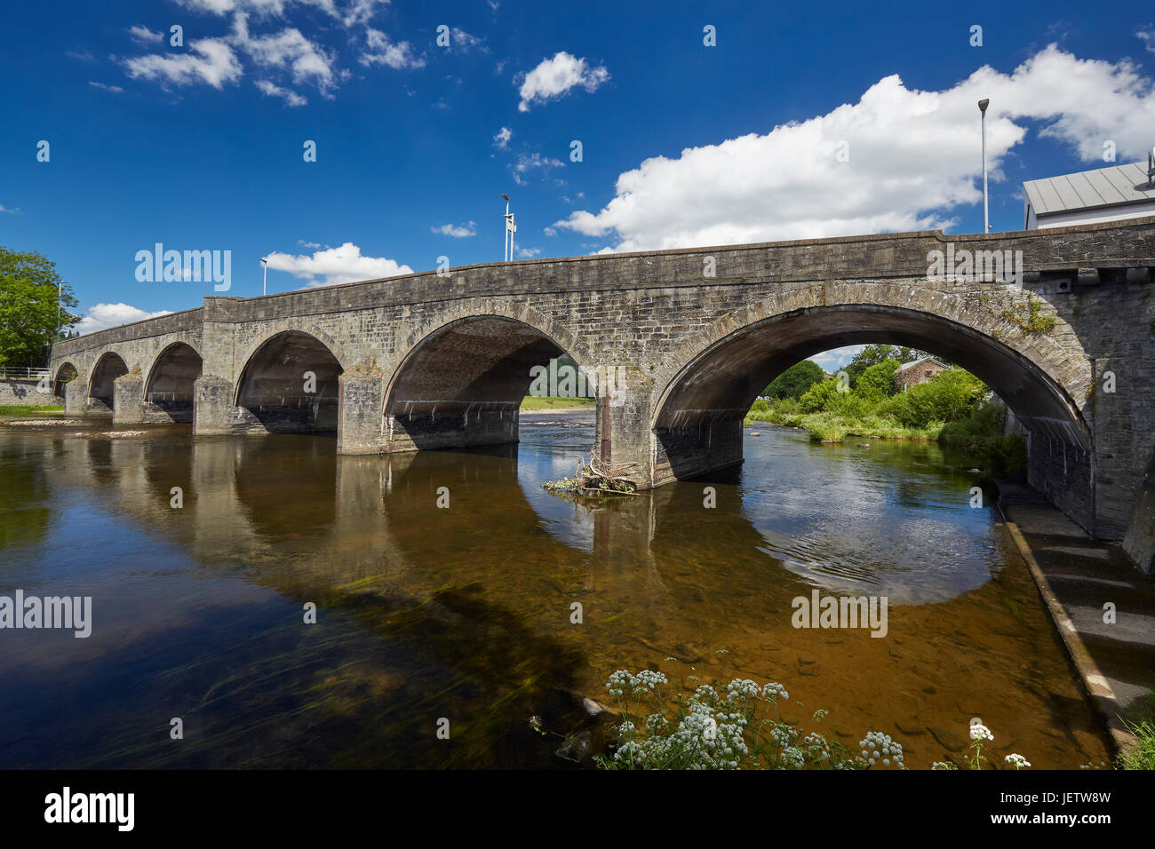 Brücke über den Fluss Wye Builth Wells Powys Wales UK Stockfoto