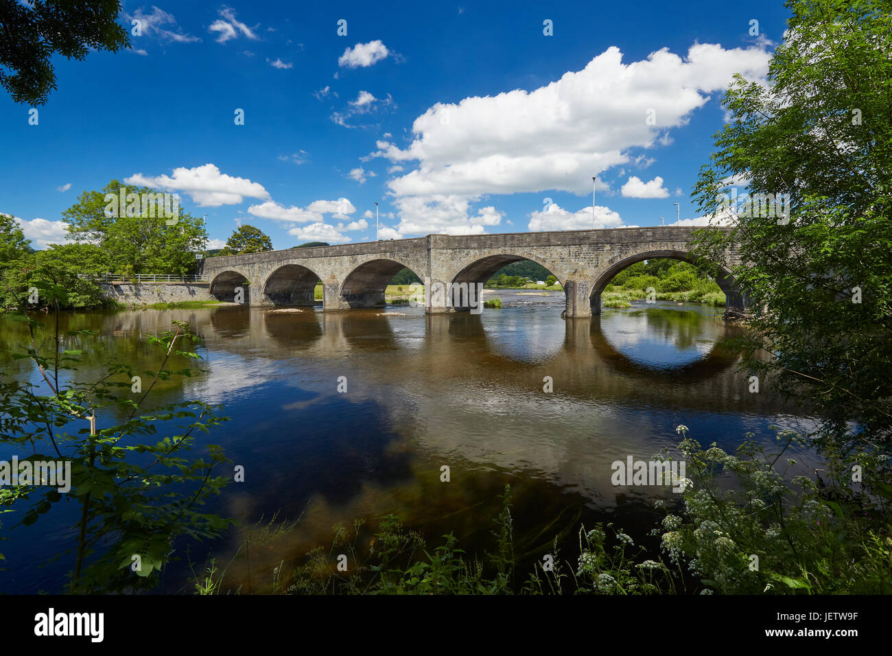 Brücke über den Fluss Wye Builth Wells Powys Wales UK Stockfoto
