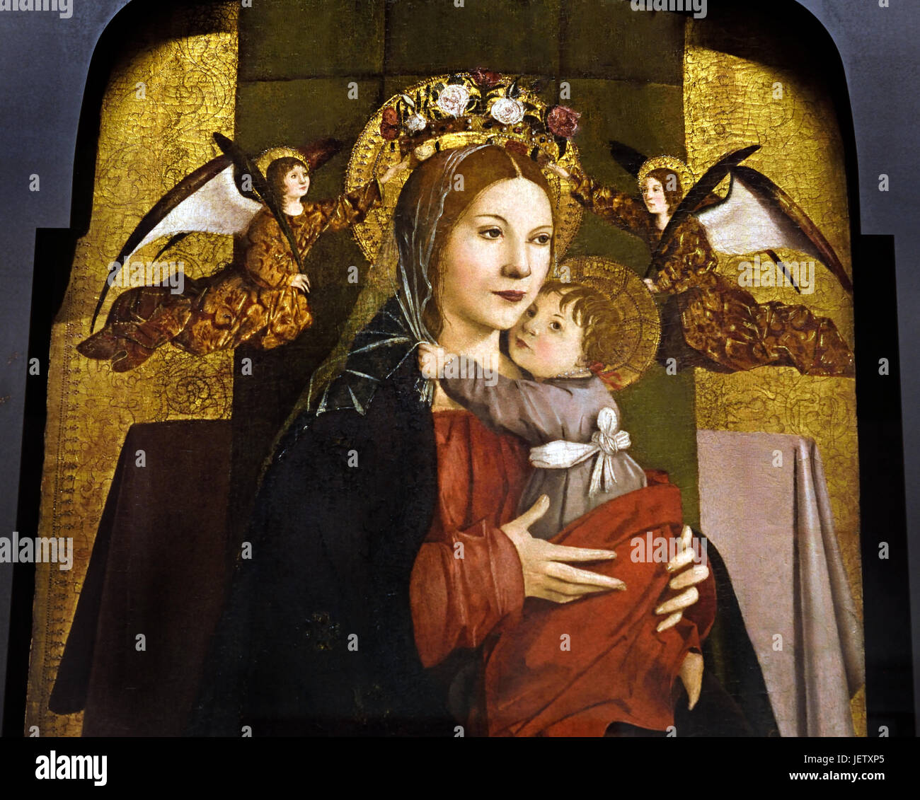 Madonna und Kind mit Engeln 1470 Antonello da Messina, thront (Antonello di Giovanni di Antonio) 1430 –1479 italienischer Maler von Messina, Sizilien, aktiv in der italienischen Renaissance. (Detail) Stockfoto