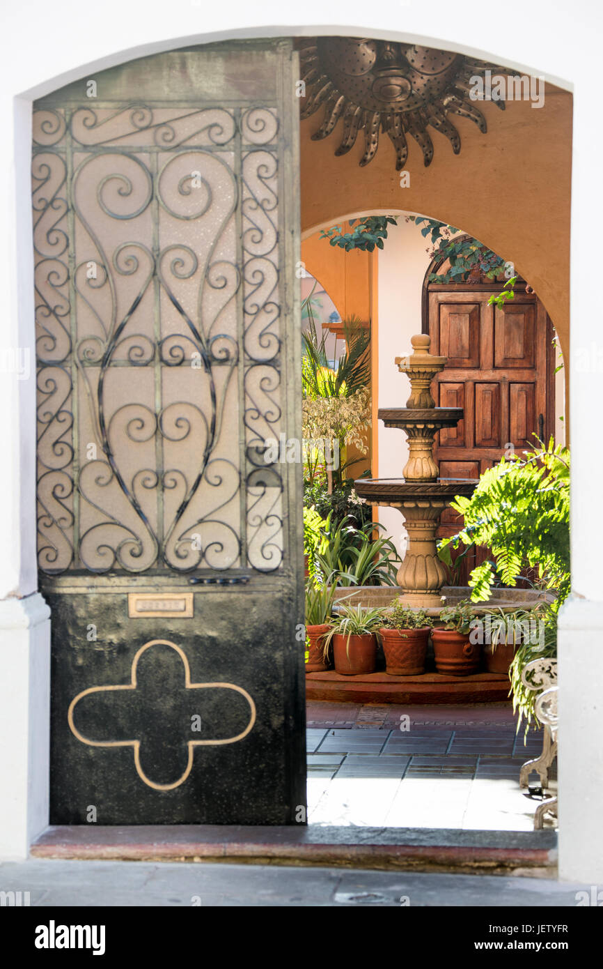 Eingang zum Hotel La Posada Margarita, Oaxaca, Mexiko Stockfoto