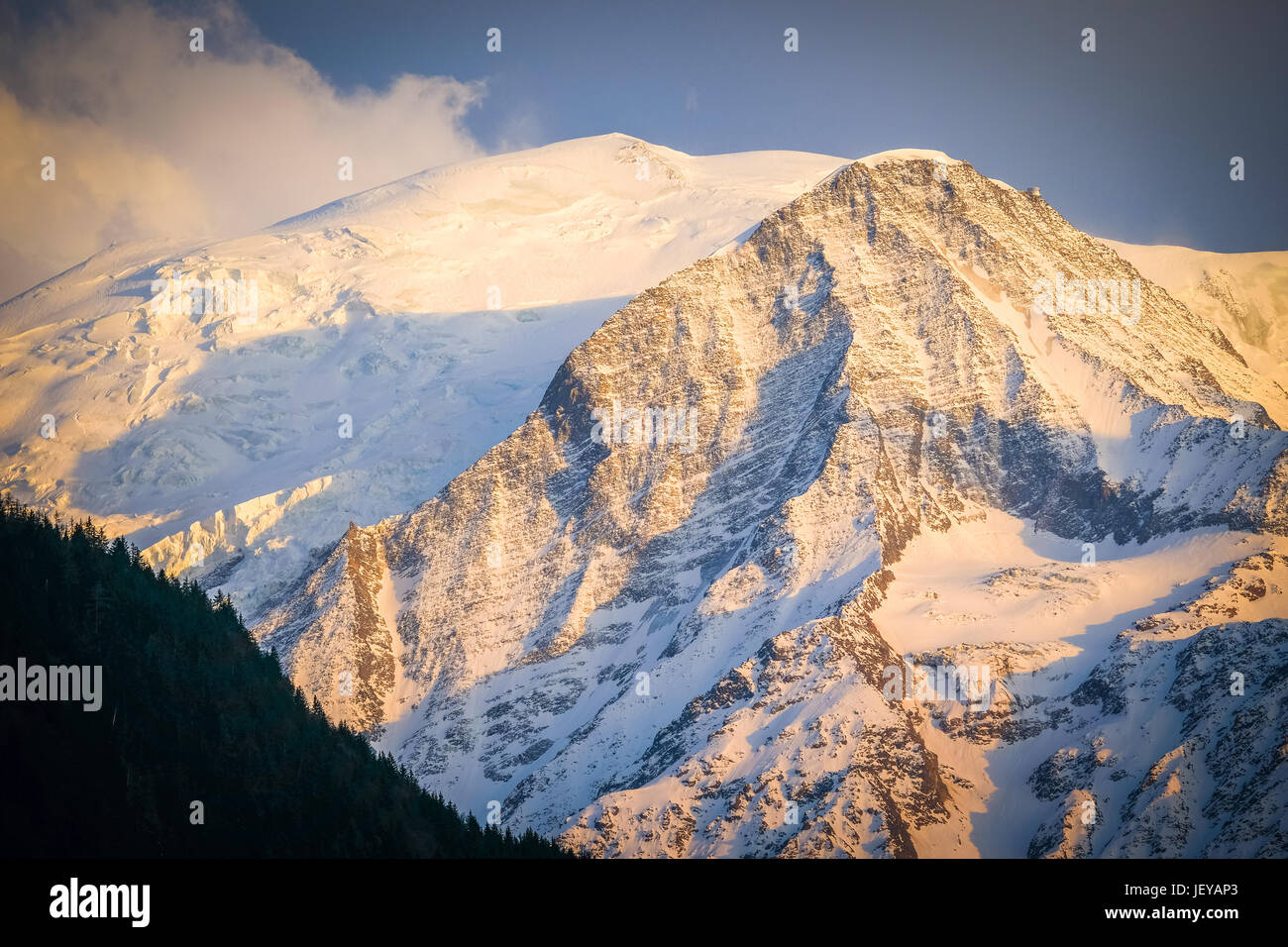 Nahaufnahme des Mont Blanc bei Sonnenuntergang Stockfoto