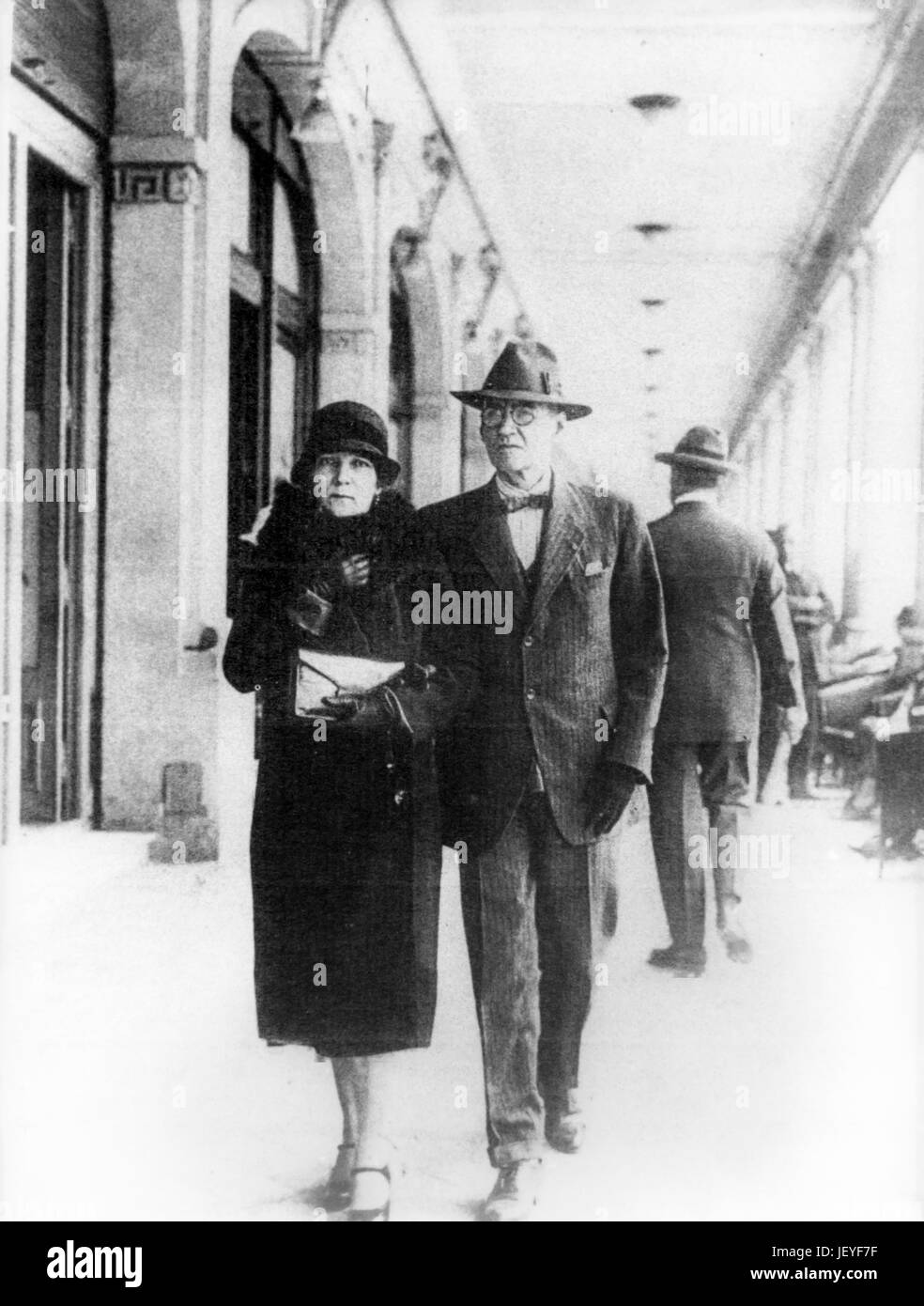 Jorge Luis Borges und Frau, Mar Del Plata, 1938 Stockfoto