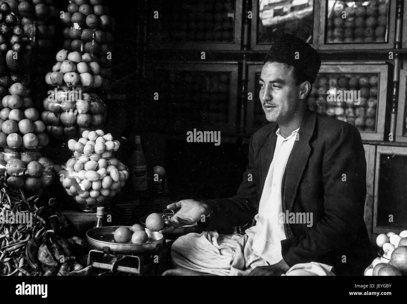 Obst-Verkäufer, Nordafrika Stockfoto