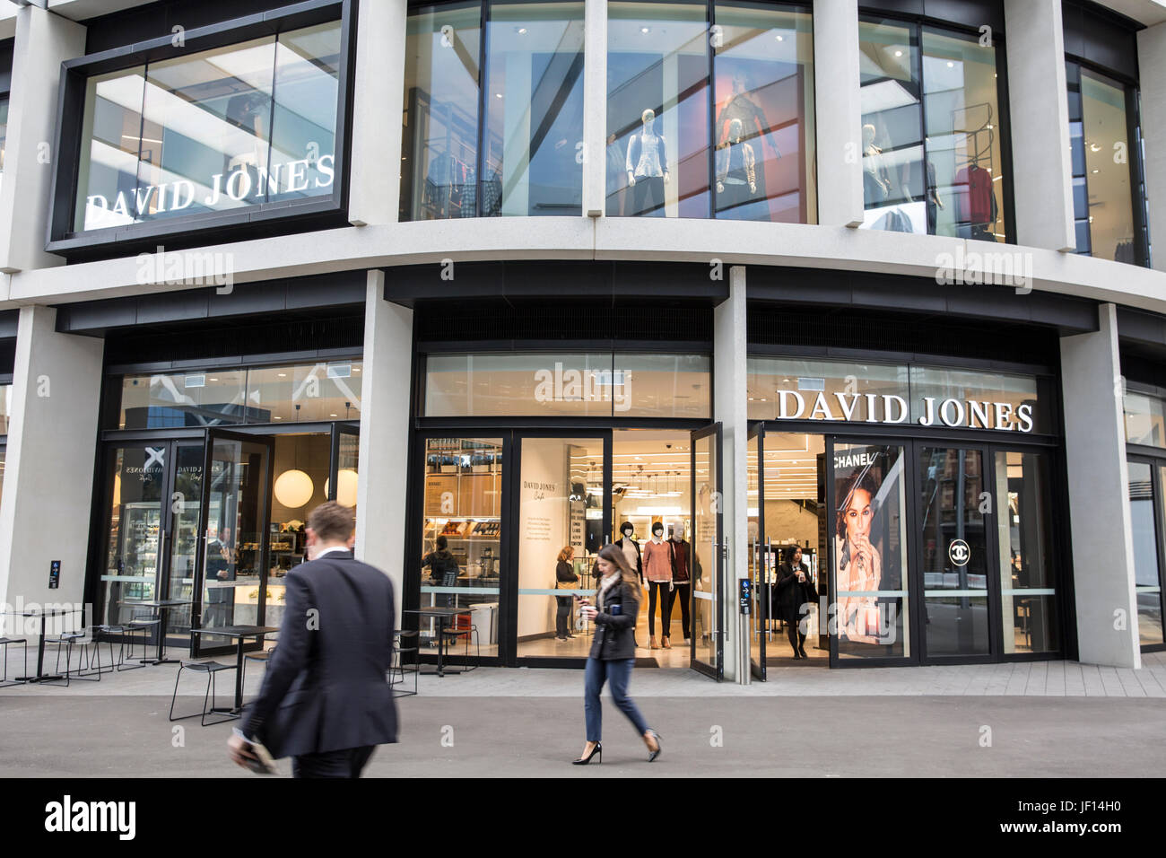 David Jones Kaufhaus in der gerade fertiggestellten Barangaroo Büro komplexe Fußgängerzone im Stadtzentrum von Sydney, Australien Stockfoto