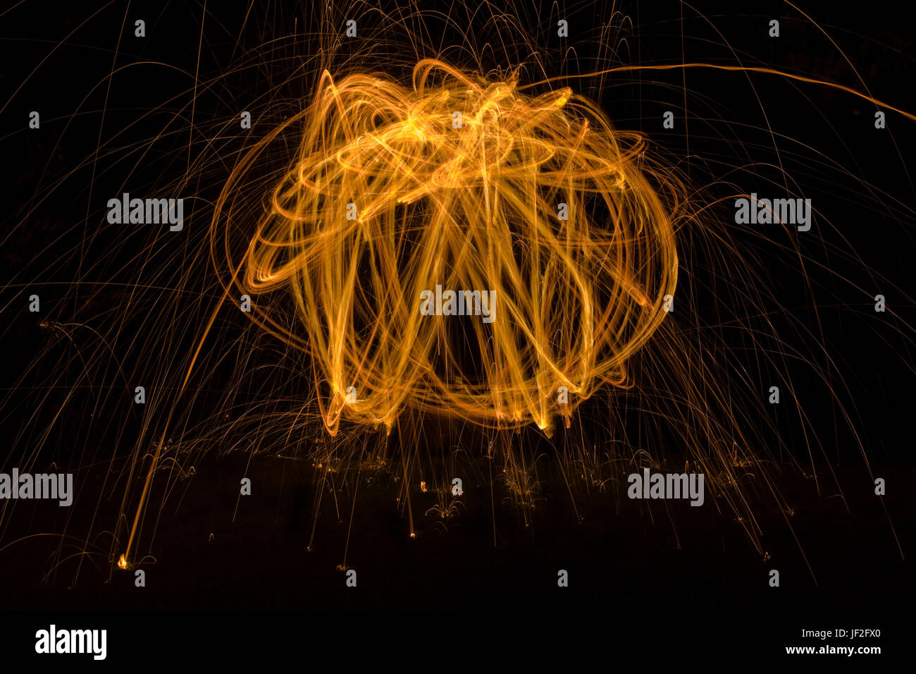 Abstrakte Kommunikation mit Lichtmalerei Stockfoto