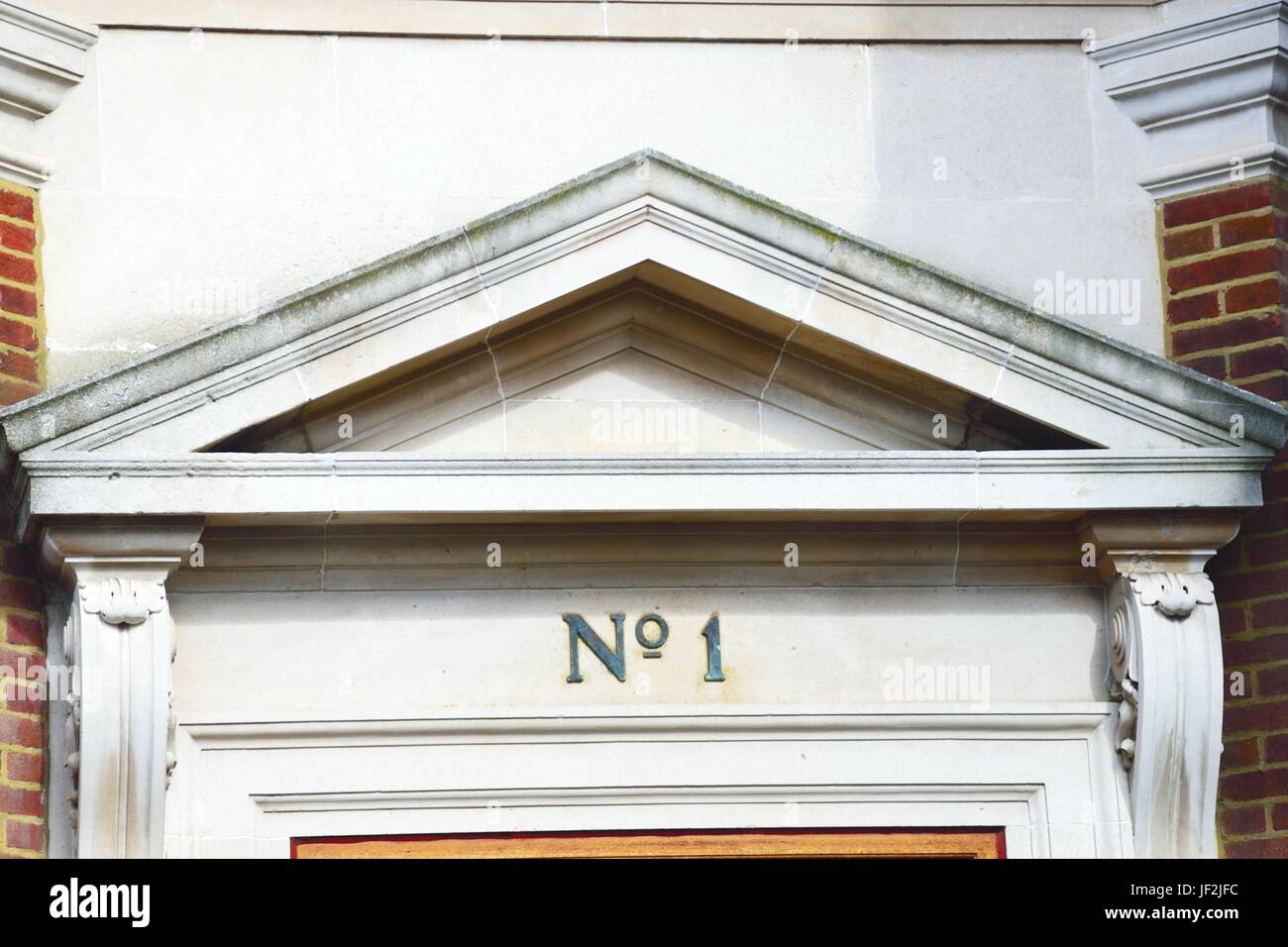 Nummer eins über der Tür Stockfoto