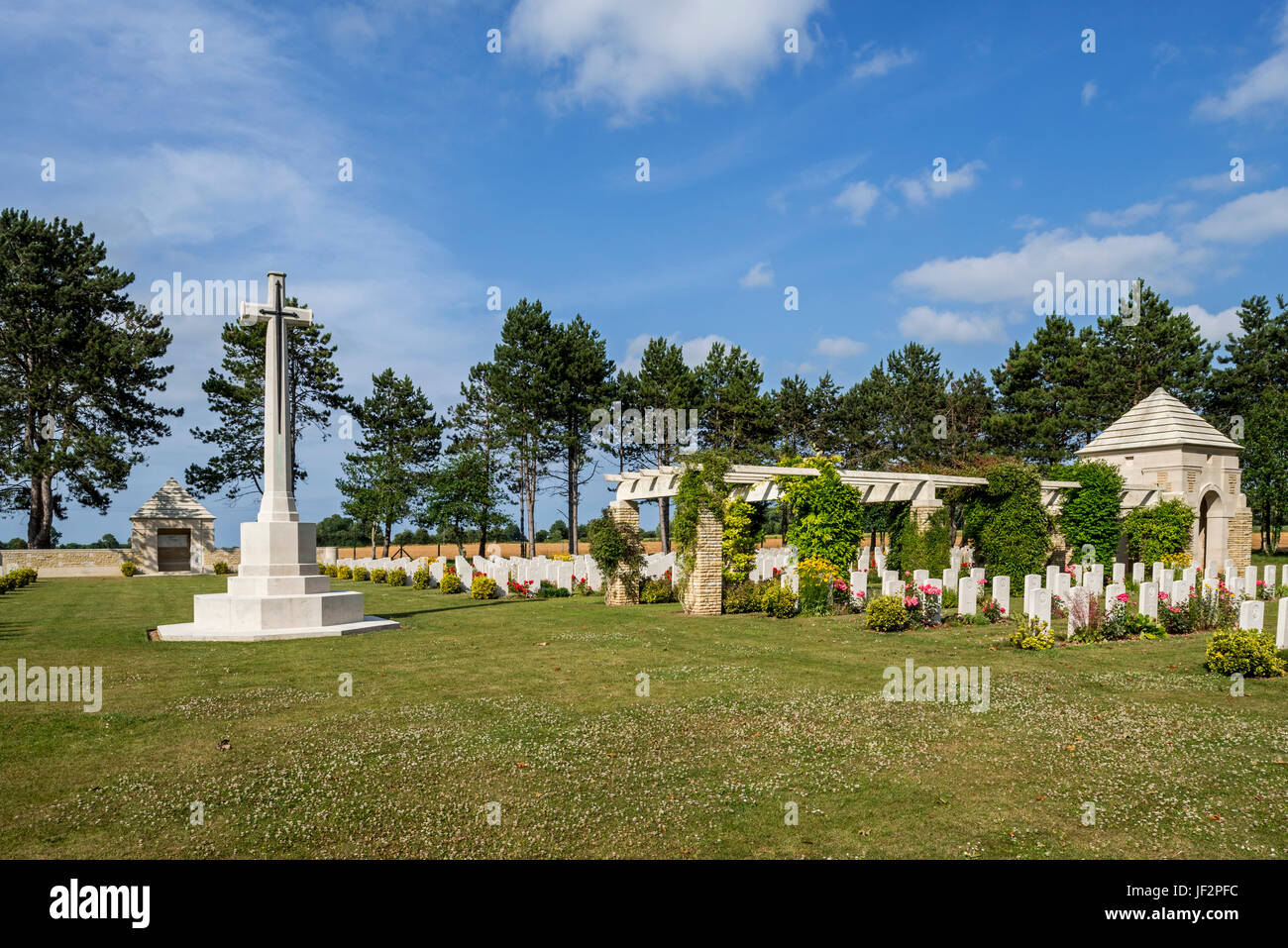 Britische Kriegsgräberstätte Ryes, enthält 652 Commonwealth Bestattungen des zweiten Weltkriegs, Bazenville, Calvados, Normandie, Frankreich Stockfoto