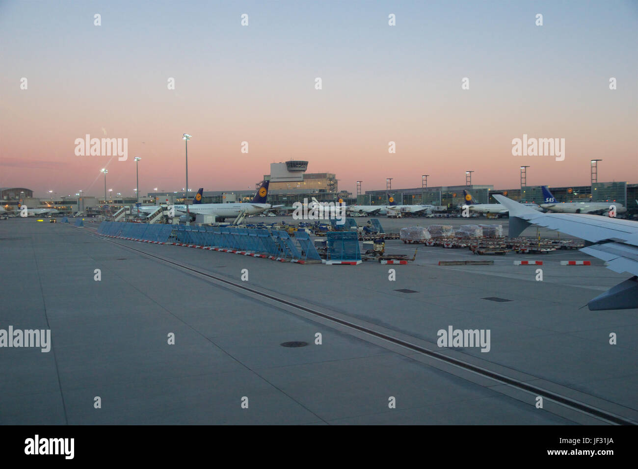 Webcam Frankfurt Flughafen Terminal 1 www.alamy.de
