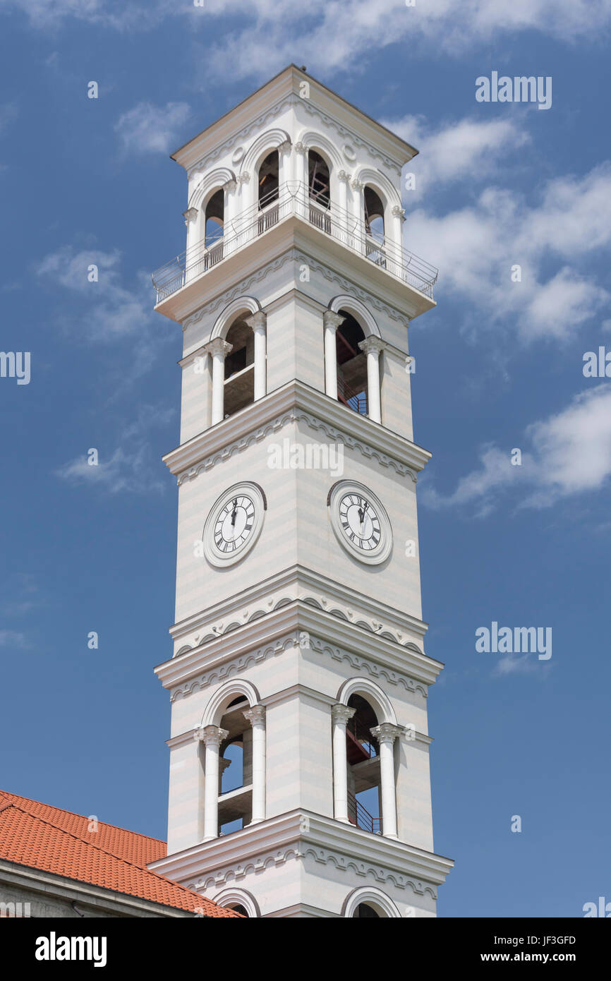 Uhr Turm der Kathedrale von der seligen Mutter Teresa, Rruga Justiniani, Pristina (Prishtina), Republik Kosovo Stockfoto