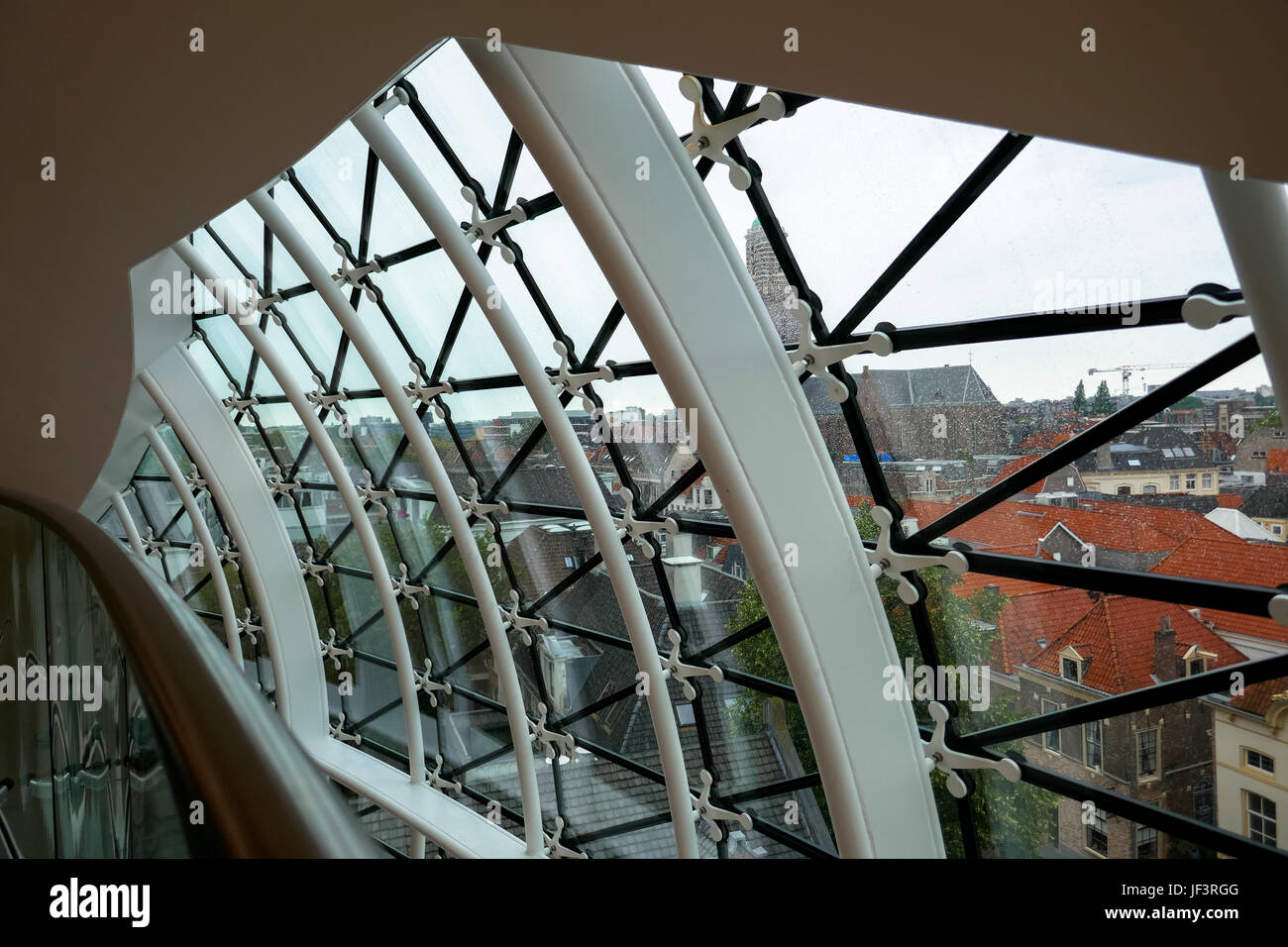 Blick auf Zwolle aus Fenster am Museum de Fundatie, Zwolle, Niederlande Stockfoto