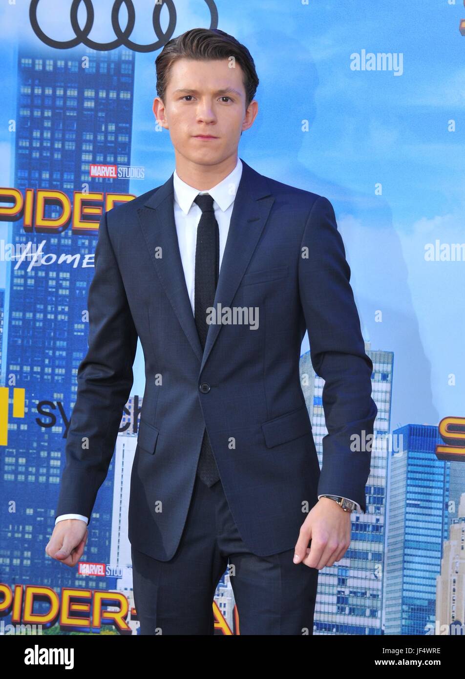 Tom Holland im Ankunftsbereich für SPIDER-MAN: HOMECOMING Premiere, TCL Chinese Theatre (ehemals Grauman), Los Angeles, CA 28. Juni 2017. Foto von: Dee Cercone/Everett Collection Stockfoto
