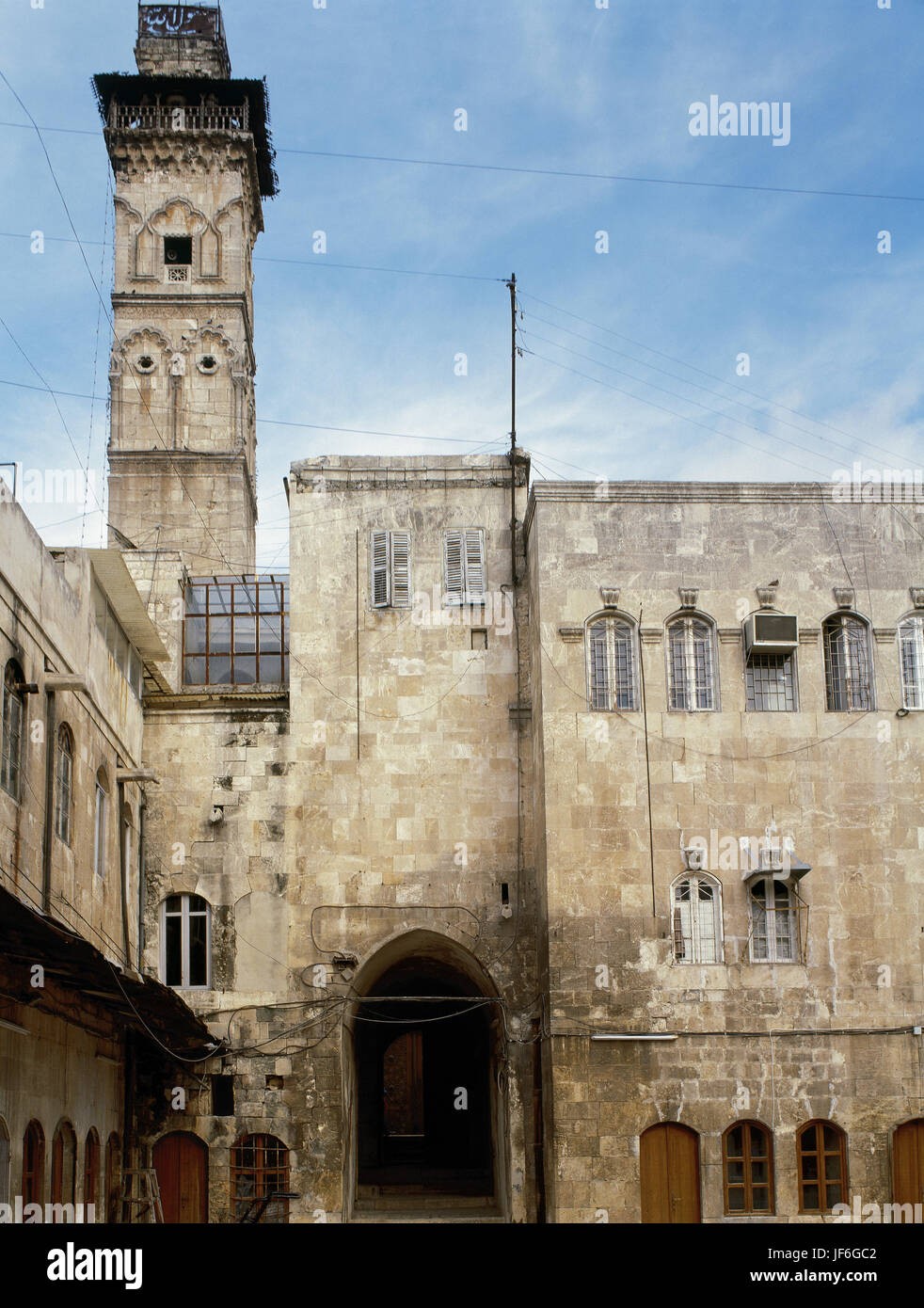 Große Moschee von Aleppo oder die Umayyaden-Moschee von Aleppo. Im 8. Jahrhundert erbaut. Das Minarett, vor Destrucion in den syrischen Bürgerkrieg im April 2013. Stockfoto