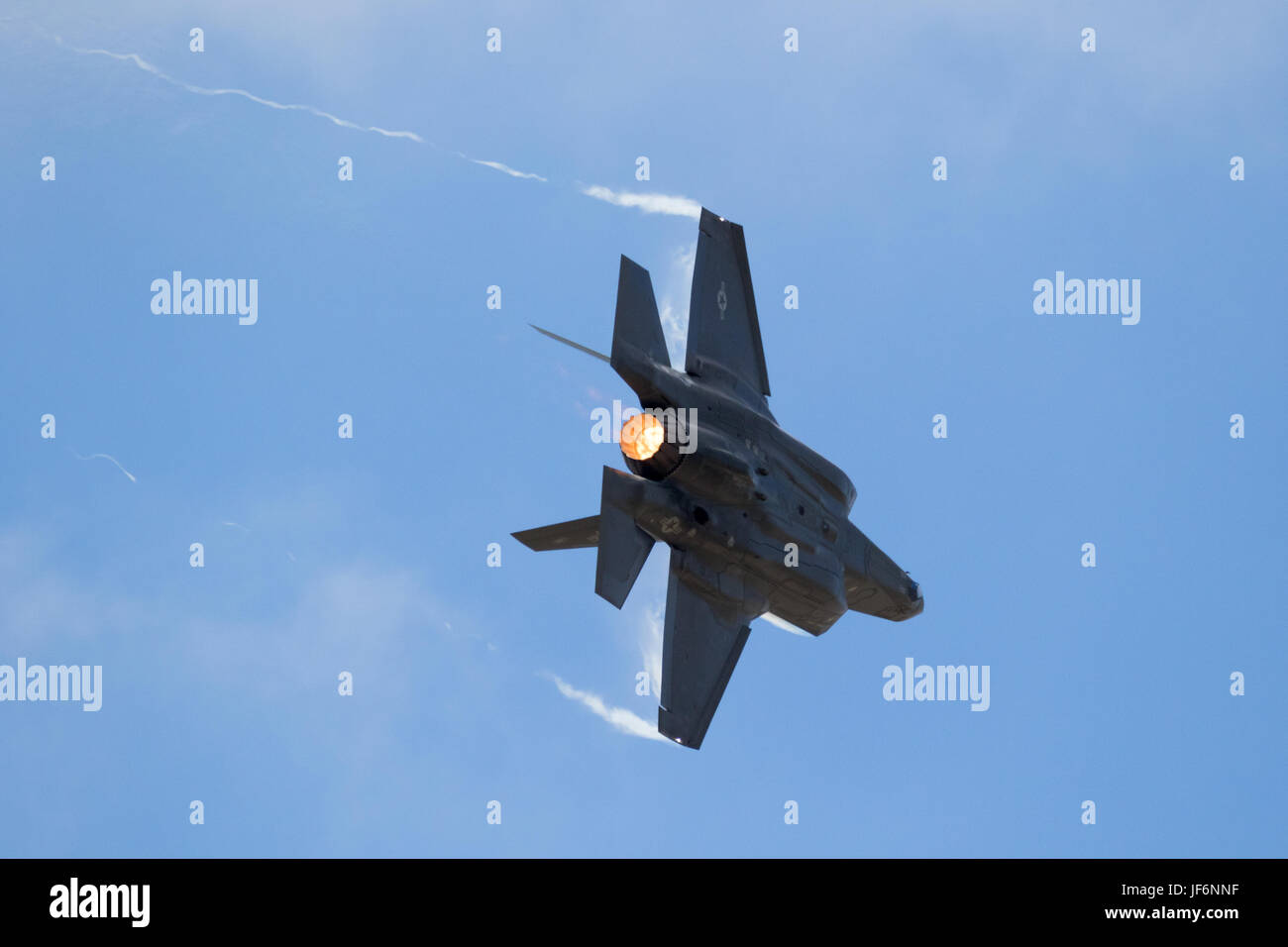 PARIS, Frankreich - 23. Juni 2017: Uns Luftwaffe Lockheed Martin F-35 Lightning II Flghter Jet fliegen eine Demo auf dem Debüt auf der Paris Air Show 2017 Stockfoto