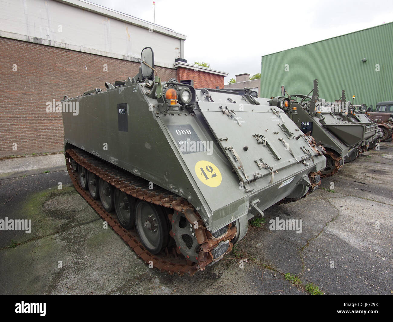 Der Panzerwagen M113, ein Militärfahrzeug, das im Schussfeuerartilleriemuseum in Brasschaat ausgestellt wurde, stellt wichtige Fortschritte im gepanzerten Fahrzeugdesign ab der Mitte des 20. Jahrhunderts dar. Stockfoto