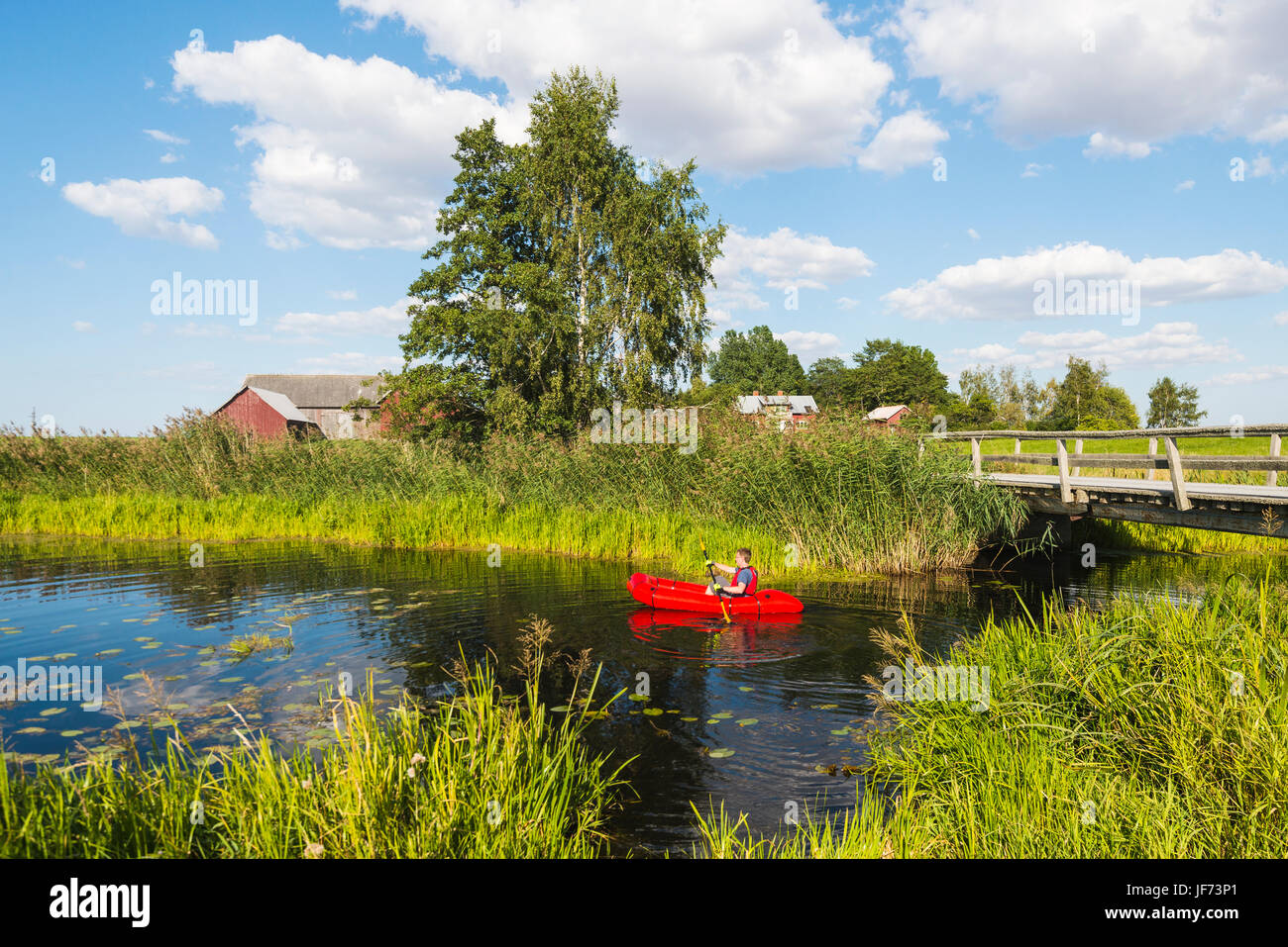 Mann, rafting auf dem Fluss Stockfoto