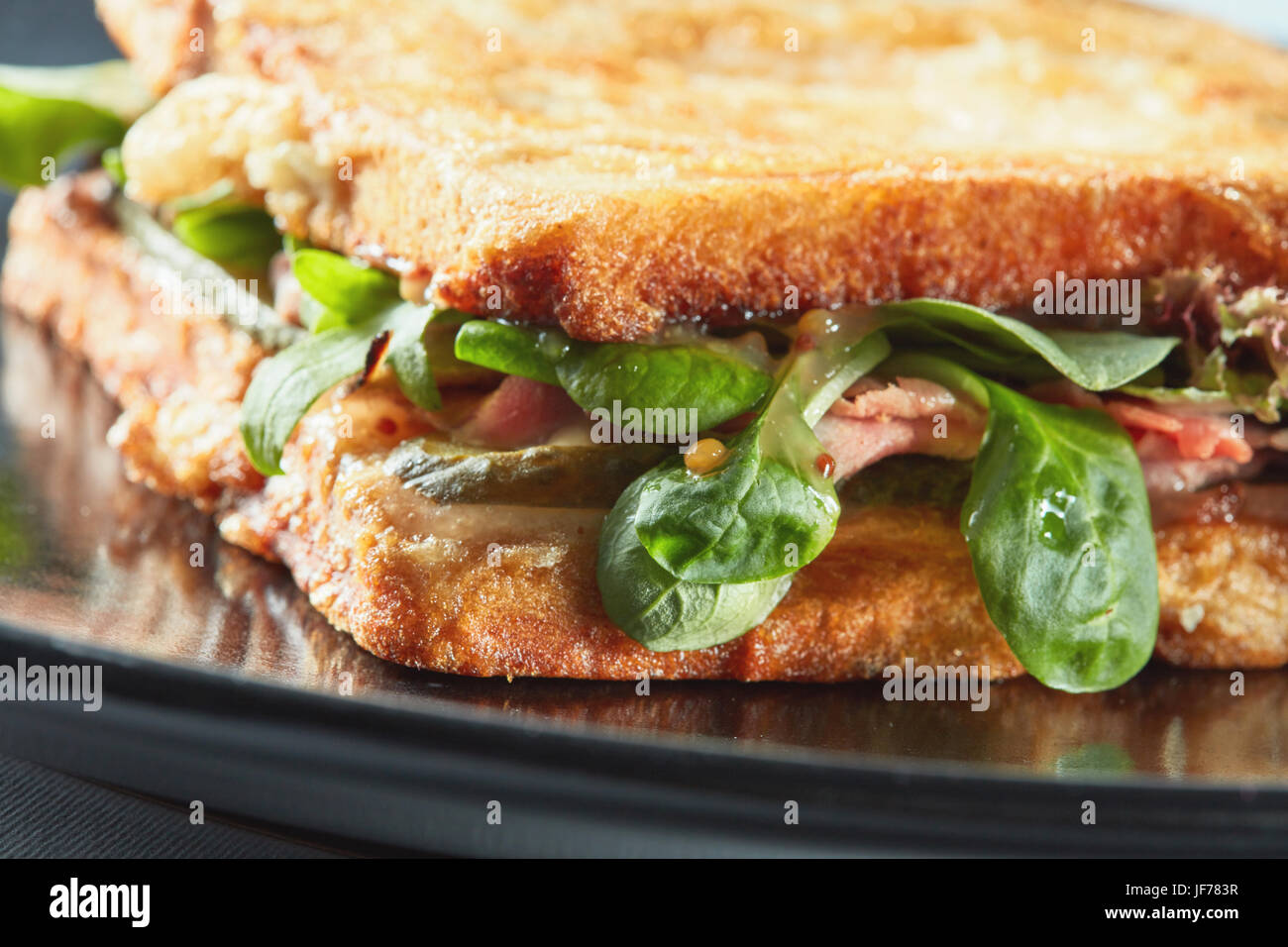 Gesunde Sandwich mit Speck Stockfoto