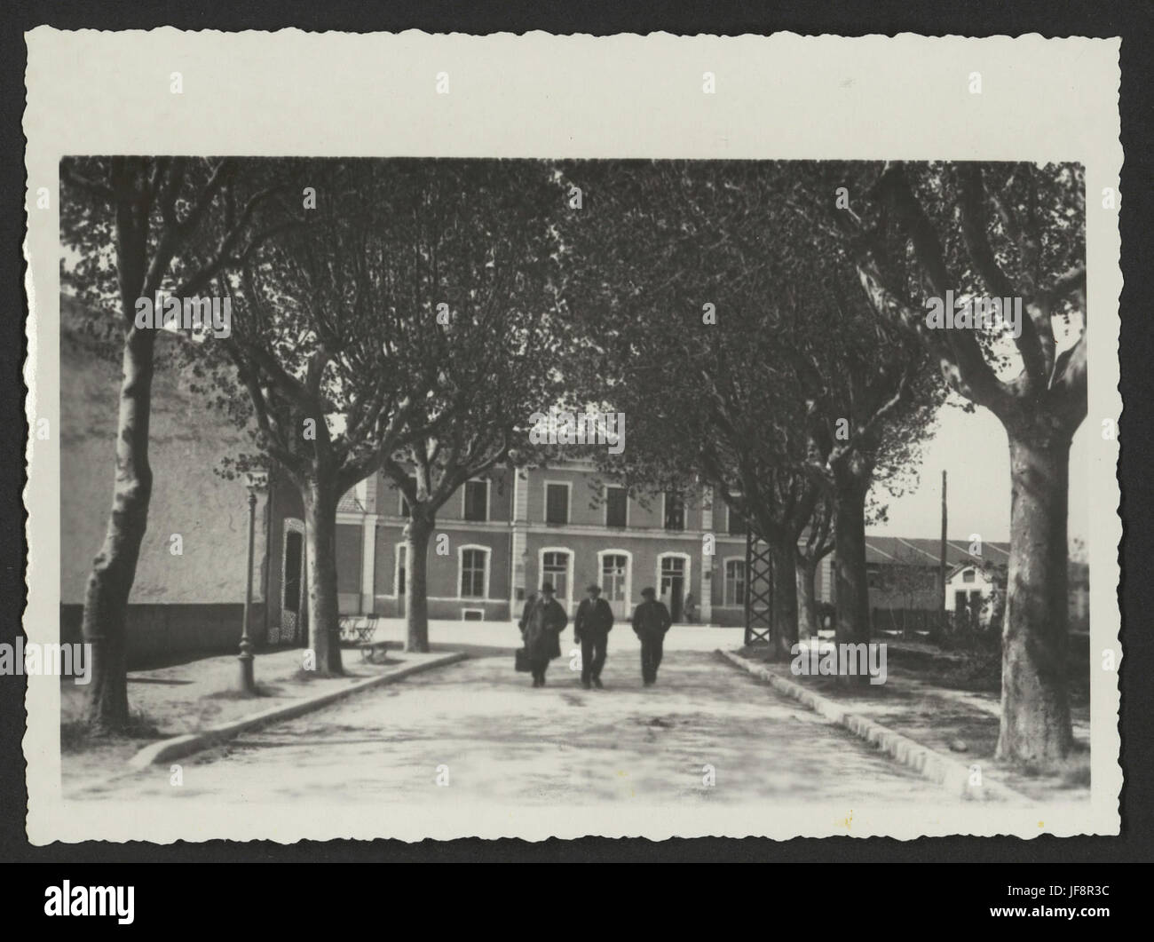 Avenue De La Gare, aujourd'hui Avenue Georges Clémenceau 34554423682 o Stockfoto