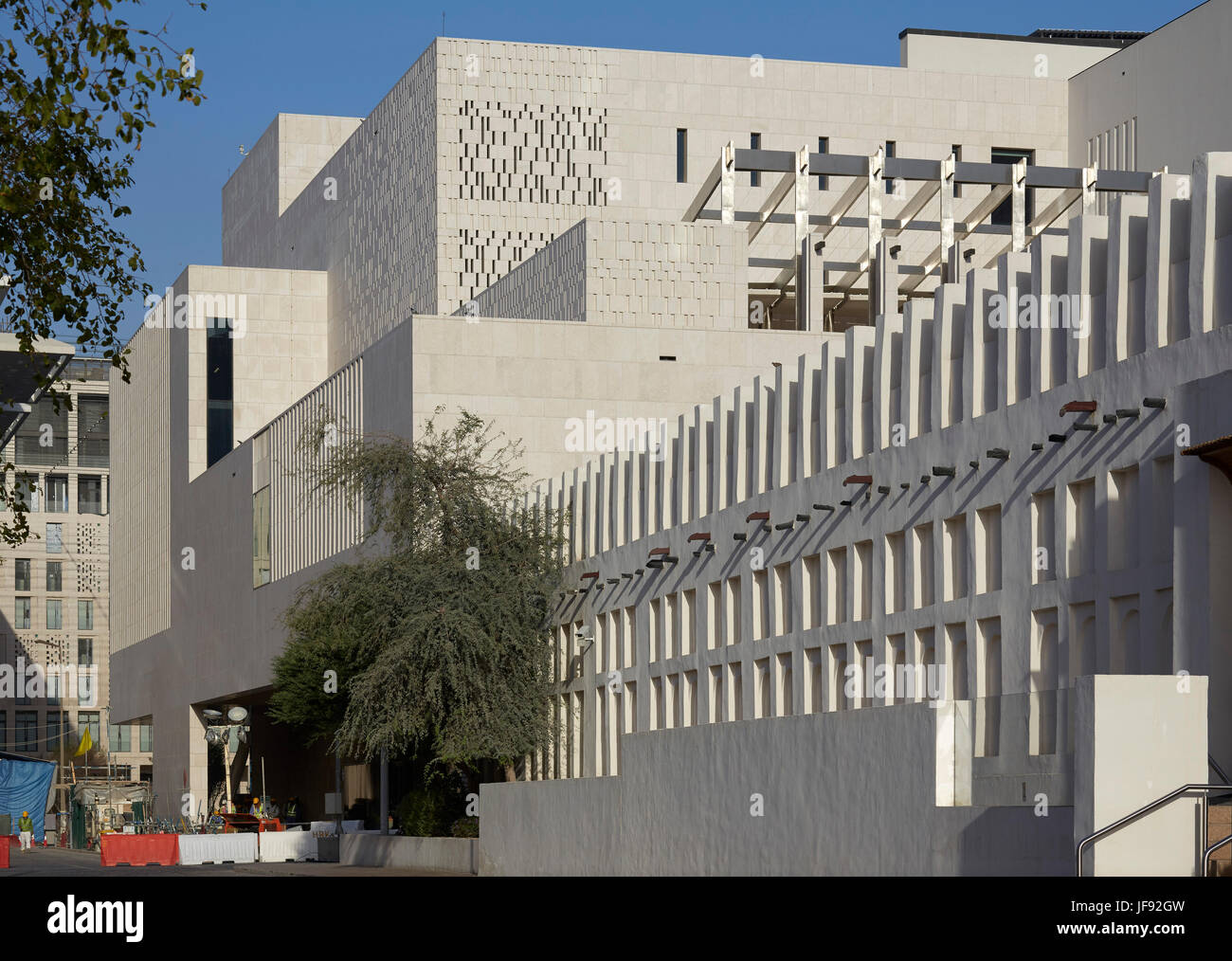 Ovale Ansicht. Bin Jelmood Haus, Doha, Katar. Architekt: John Macaslan und Partner, 2017. Stockfoto