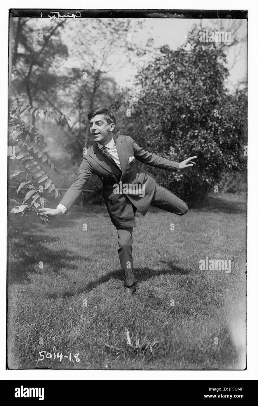 Ein Porträt von Cantor, einer prominenten Person, die für ihre Arbeit oder ihren Einfluss auf einem bestimmten Gebiet bekannt ist, aufgenommen in einem historischen Foto. Stockfoto