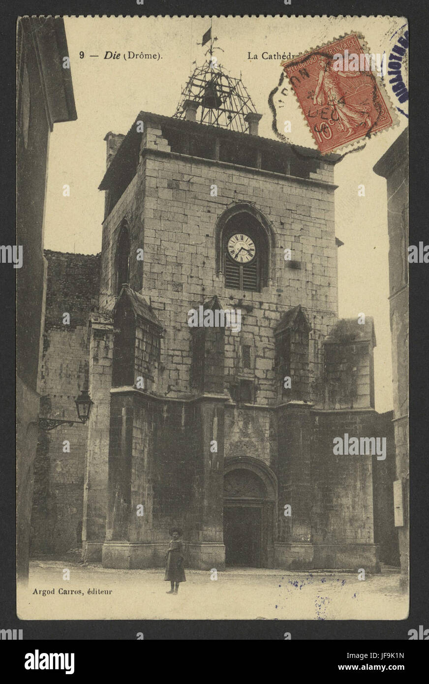 Die atemberaubende La Cathédrale in die, Drôme, Frankreich, auf einem Vintage-Foto, das die mittelalterliche Architektur zeigt. #LaCathedrale #DieFrance Stockfoto