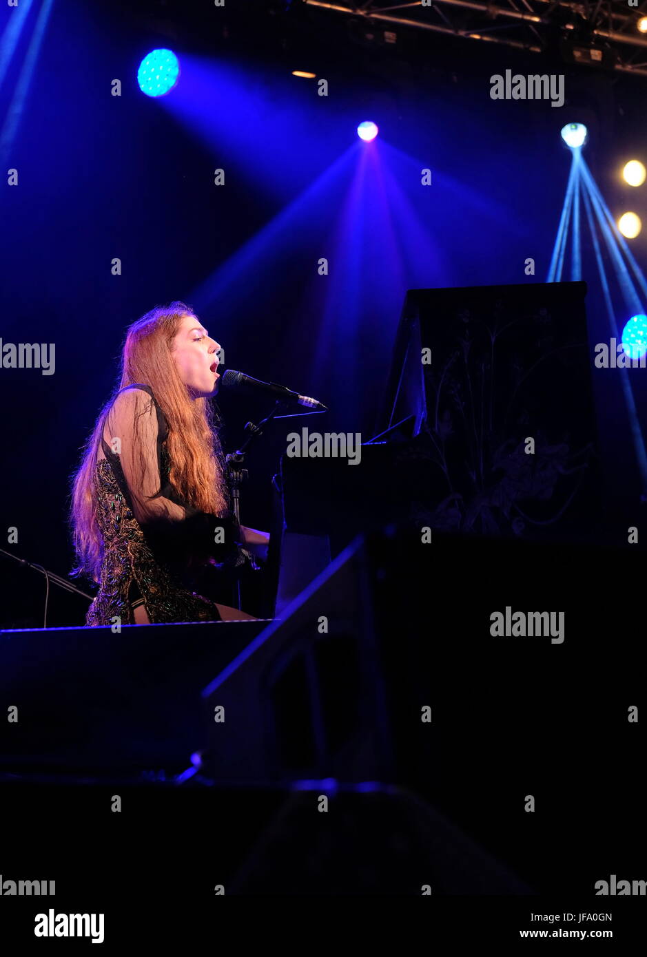 Birdy - Jasmine Lucilla Elizabeth Jennifer van Den Bogaerde aka Birdy Auftritt beim Glastonbury Festival 24. Juni 2017 Stockfoto