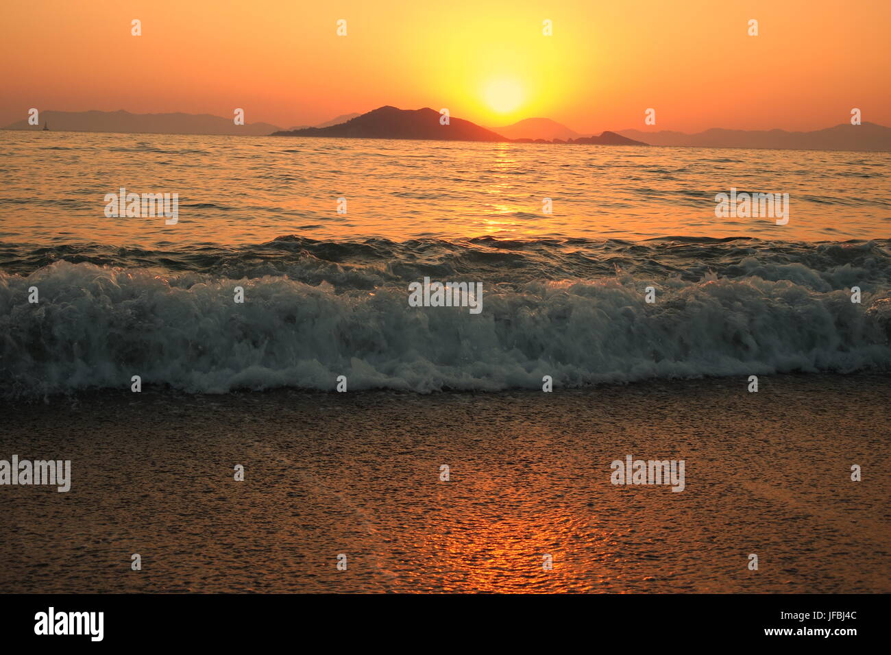 Wellen, Sonnenuntergang, Fethiye, Türkei Stockfoto