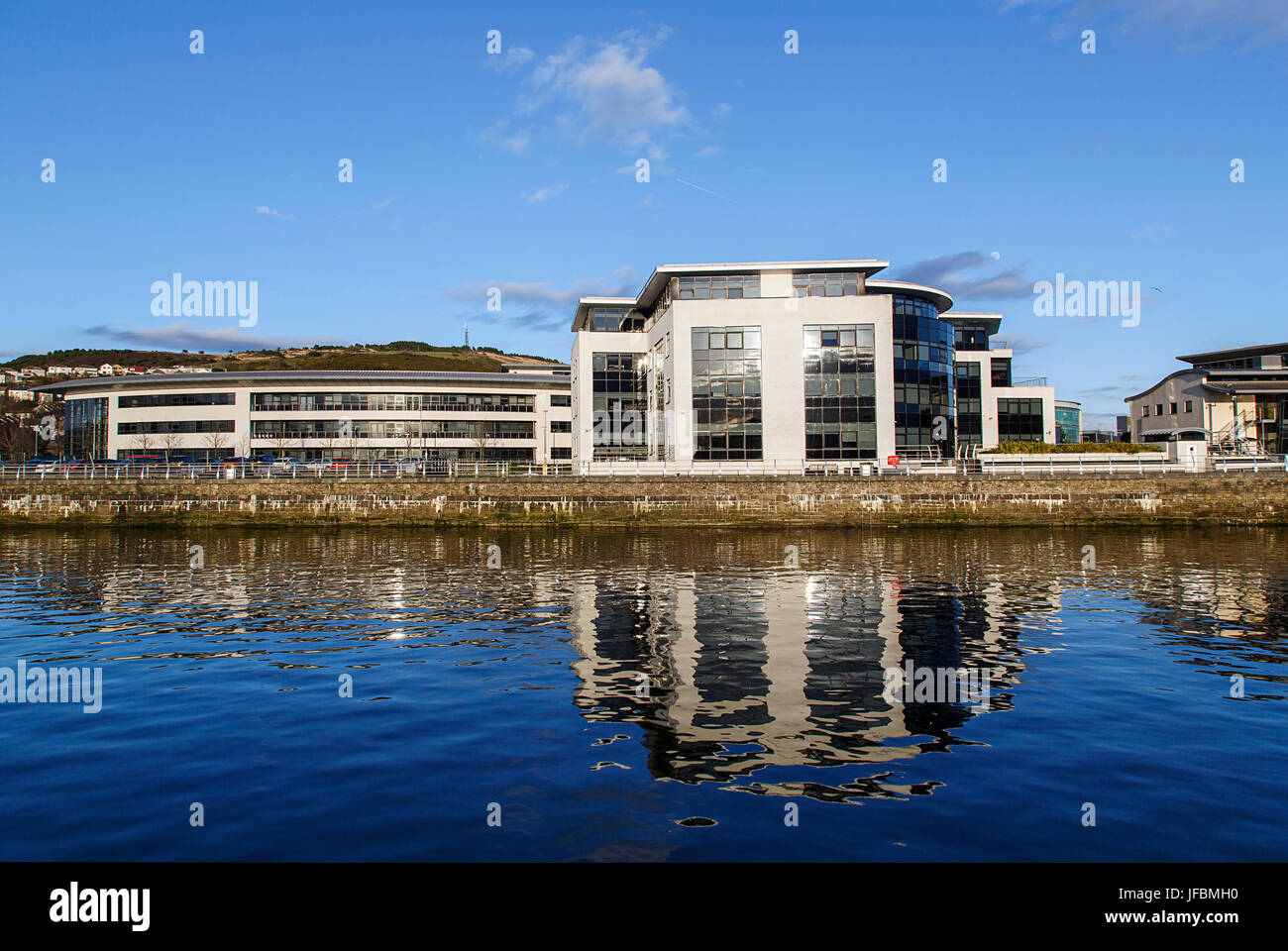 Bürogebäude - Riverside Stockfoto