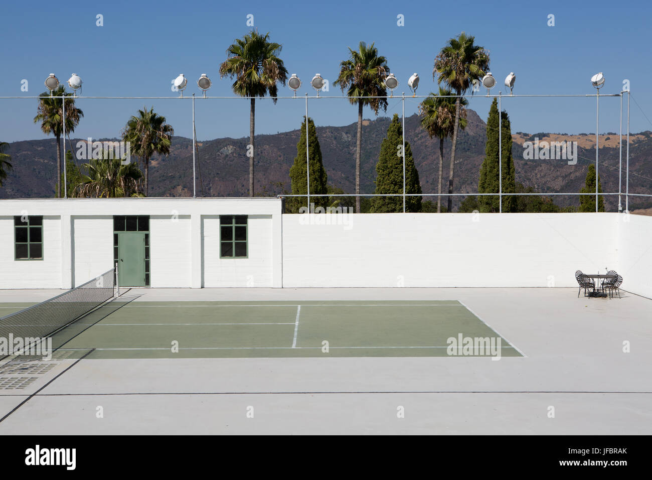 Der Tennisplatz am Hearst Castle. Stockfoto
