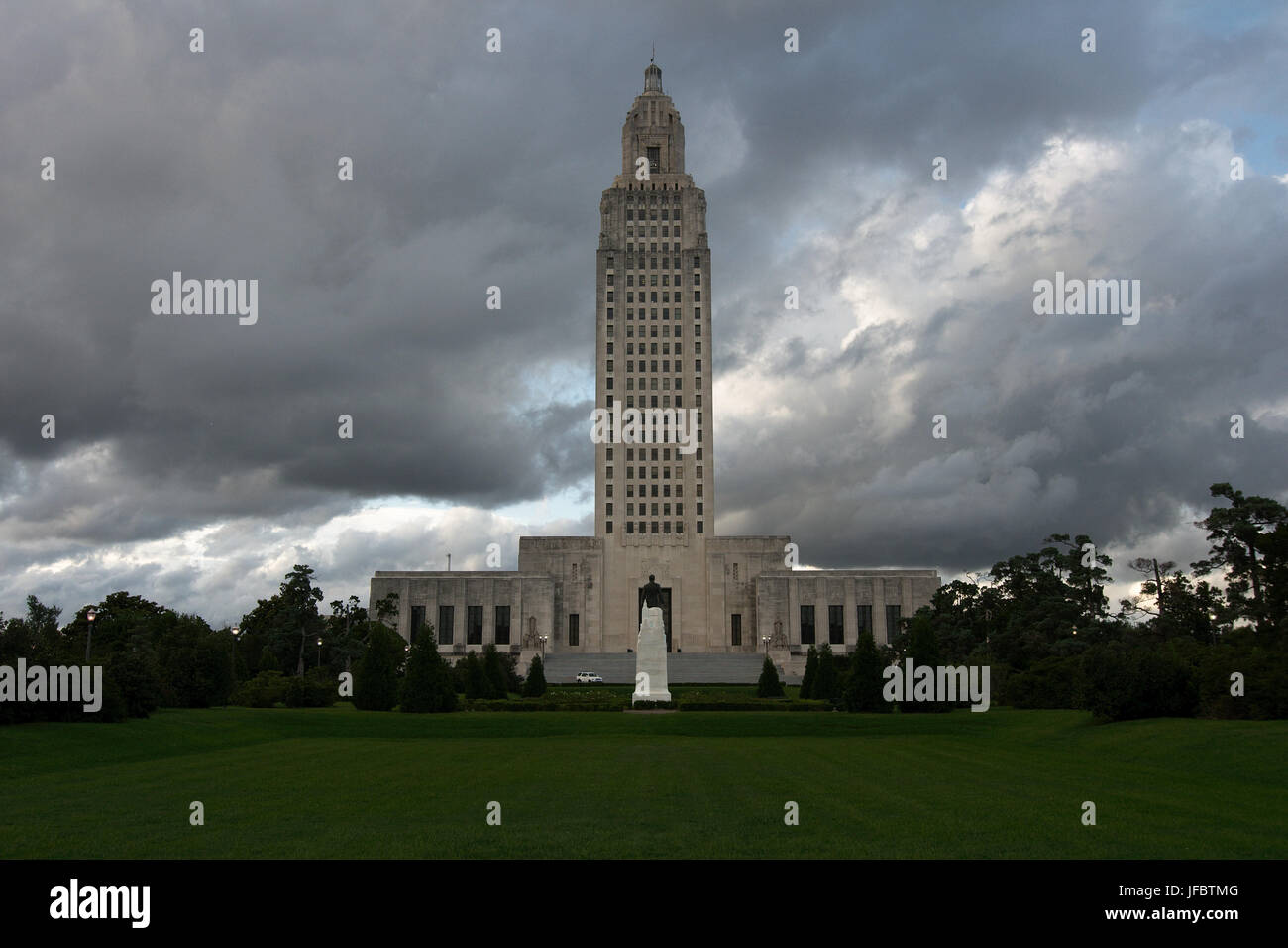 BATON ROUGE, LOUISIANA - 2013: Louisiana State Capitol Gebäude. Stockfoto