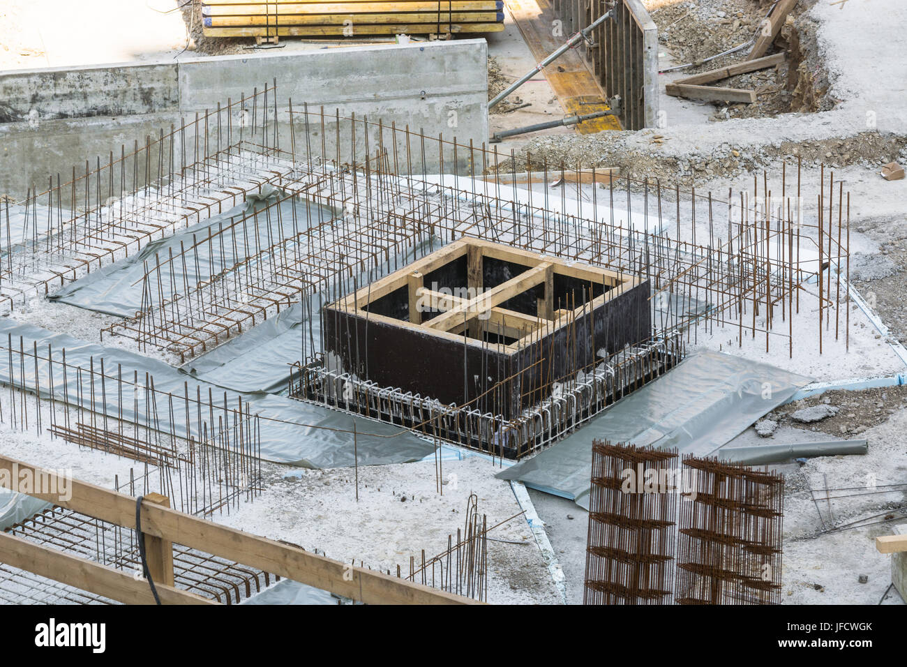 Foundation Gebäude aus Stahl und Beton Stockfoto