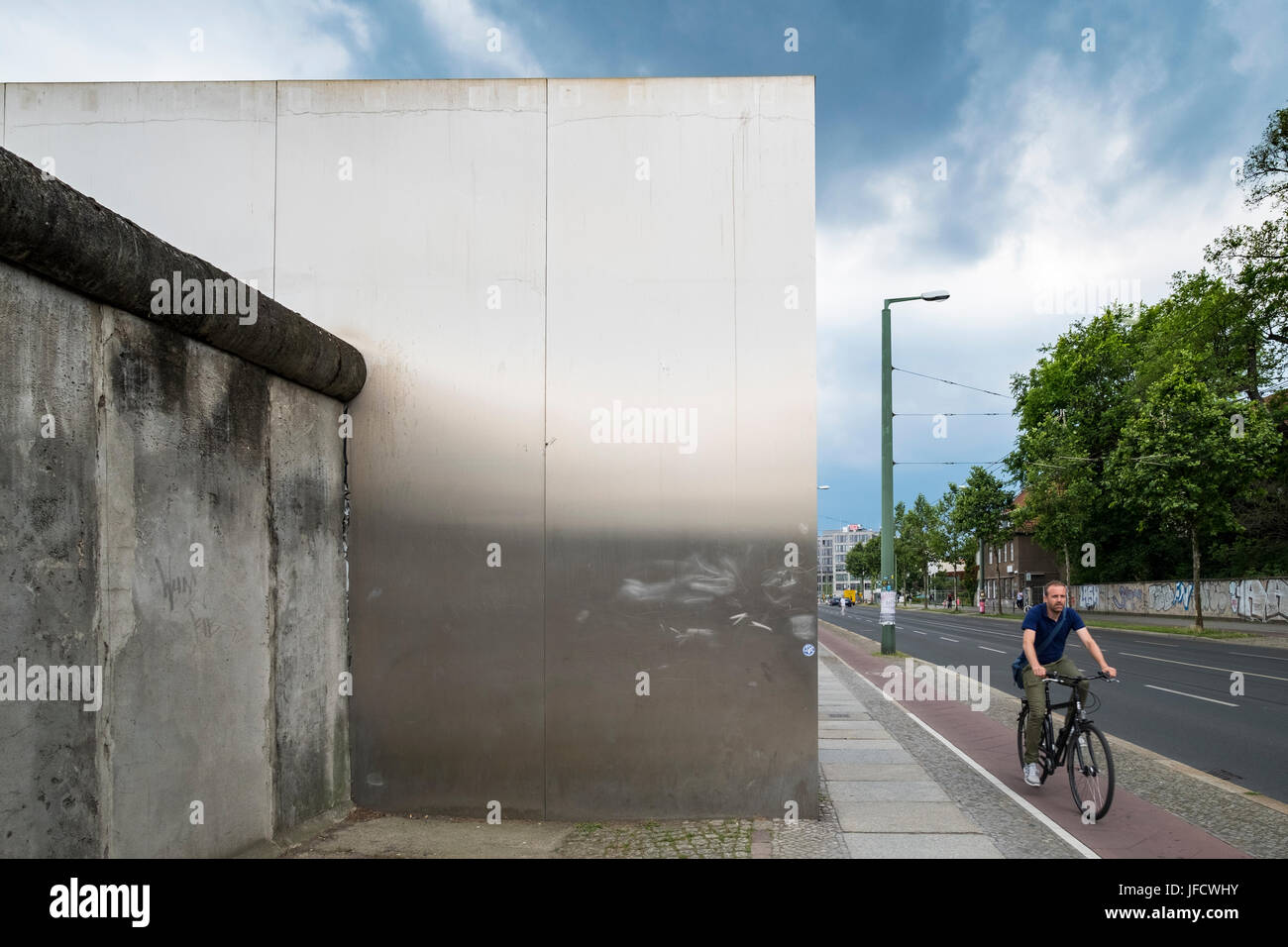 Berliner Mauer an Mauer-Gedenkstätte an der Bernauer Straße in Berlin, Deutschland Stockfoto