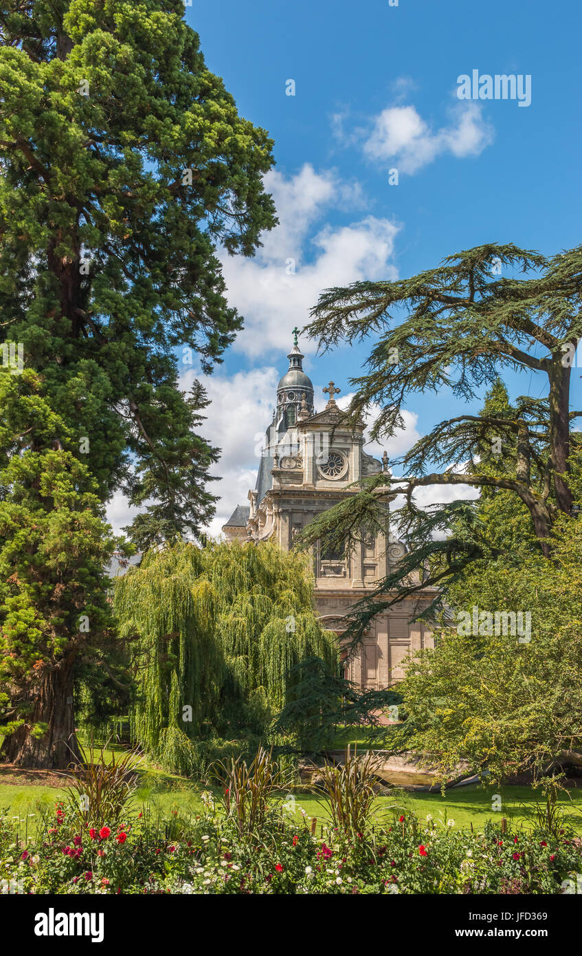 St. Vincent-Kirche in Blois Stockfoto