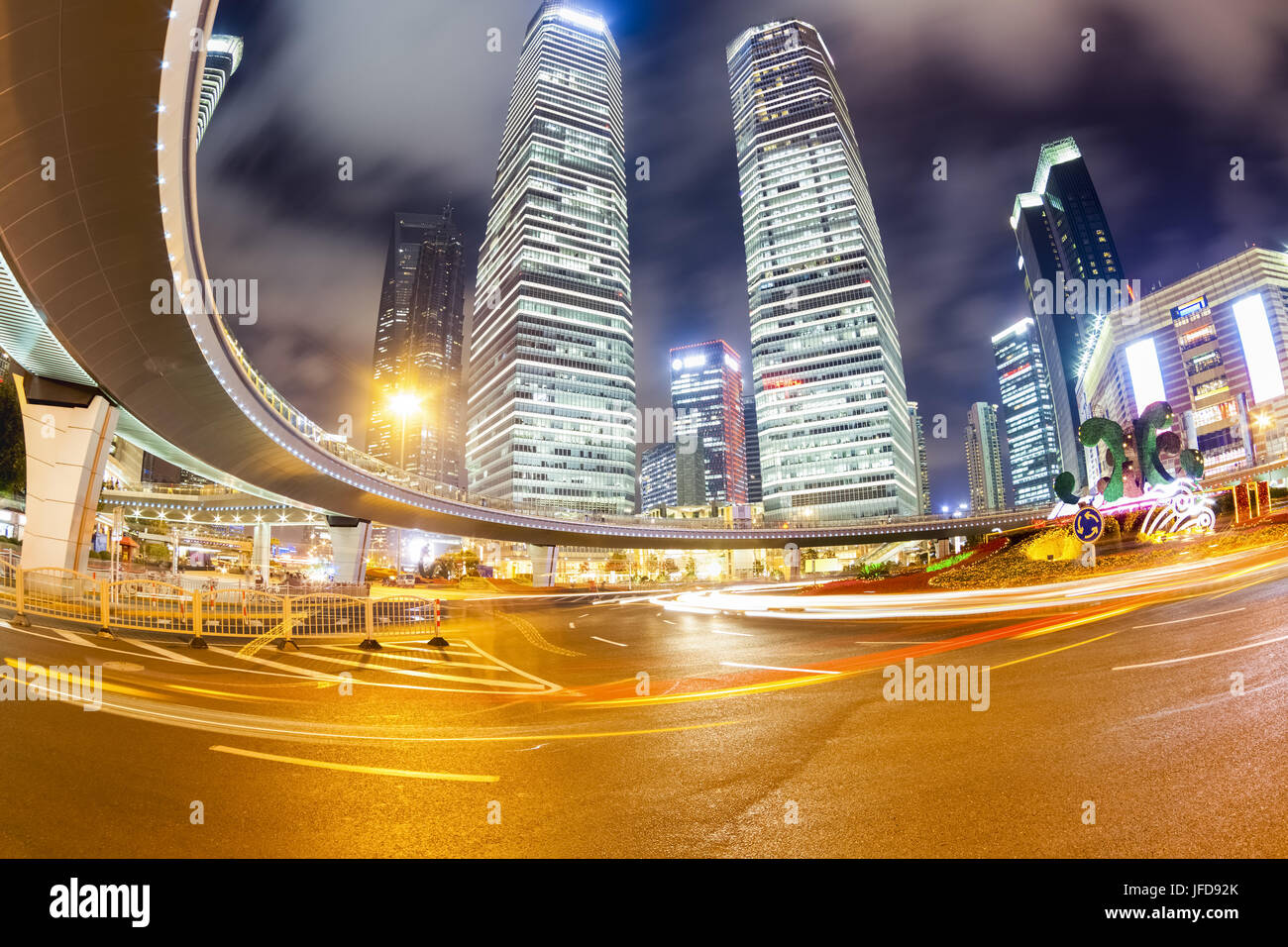 Shanghai Stadtbild bei Nacht Stockfoto