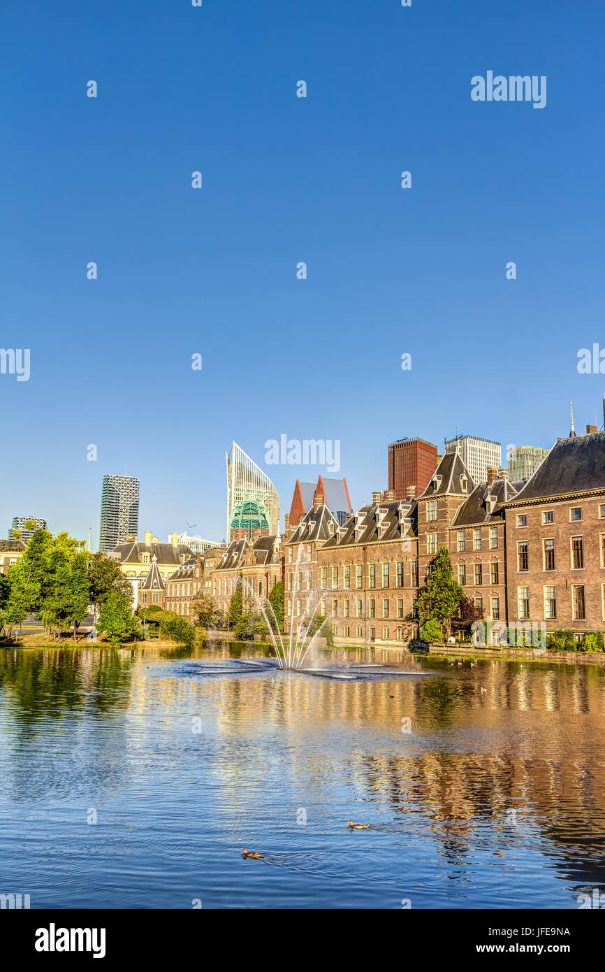 Binnenhof und Skyline in Den Haag Stockfoto