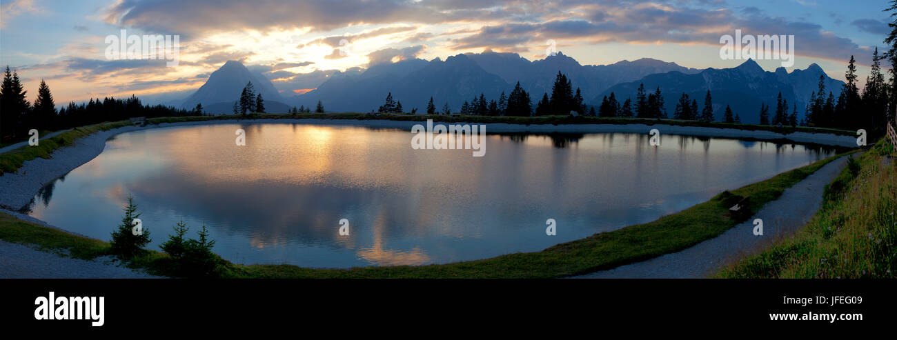 Österreich, Tirol, Seefeld, kaltes Wassersee, Abendstimmung, Stockfoto