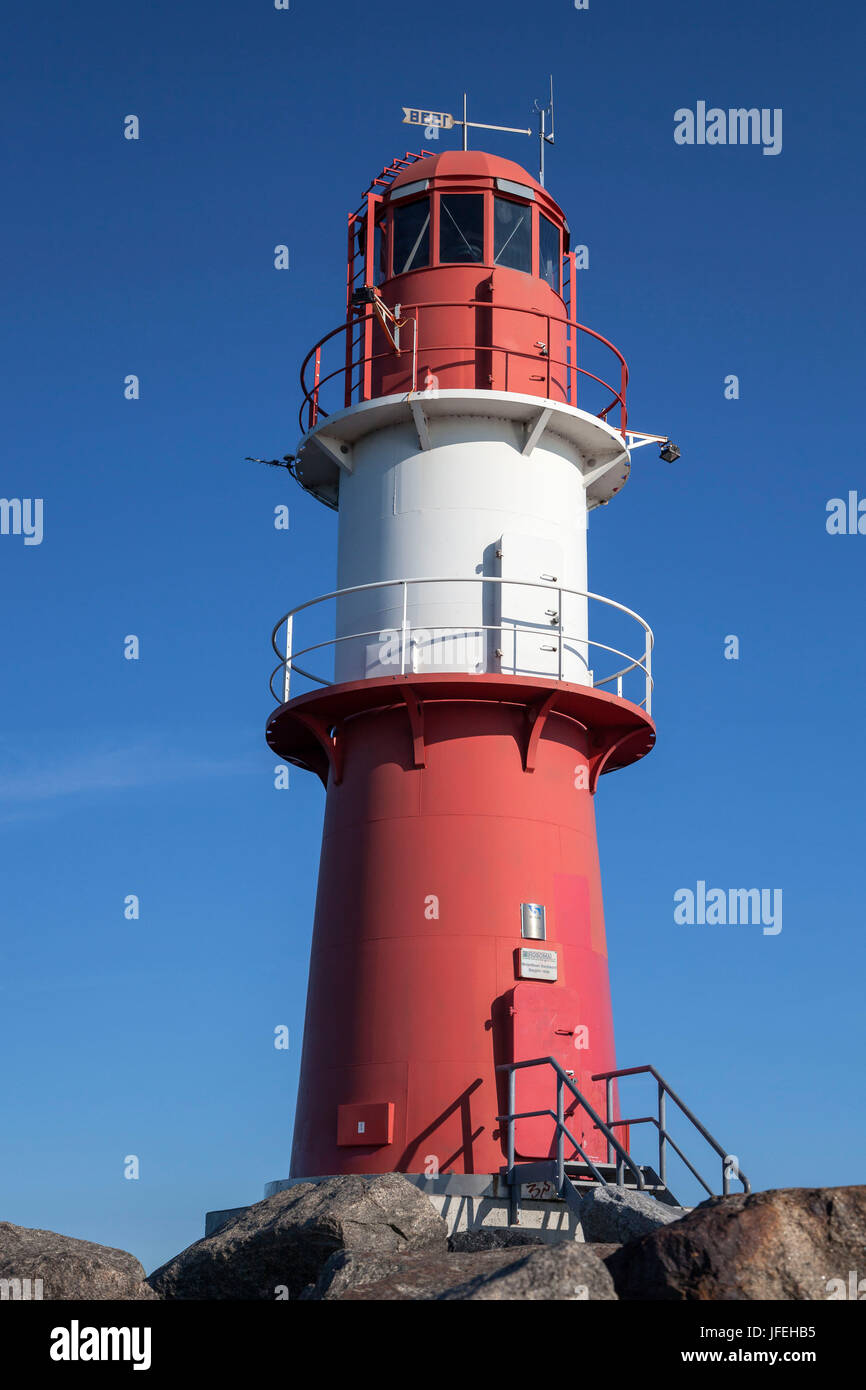 Leuchtturm auf der Ost-Mole, Ostsee Bad Warnemünde, Hansestadt Rostock, Mecklenburg, Mecklenburg-West Pomerania, Deutschland Stockfoto