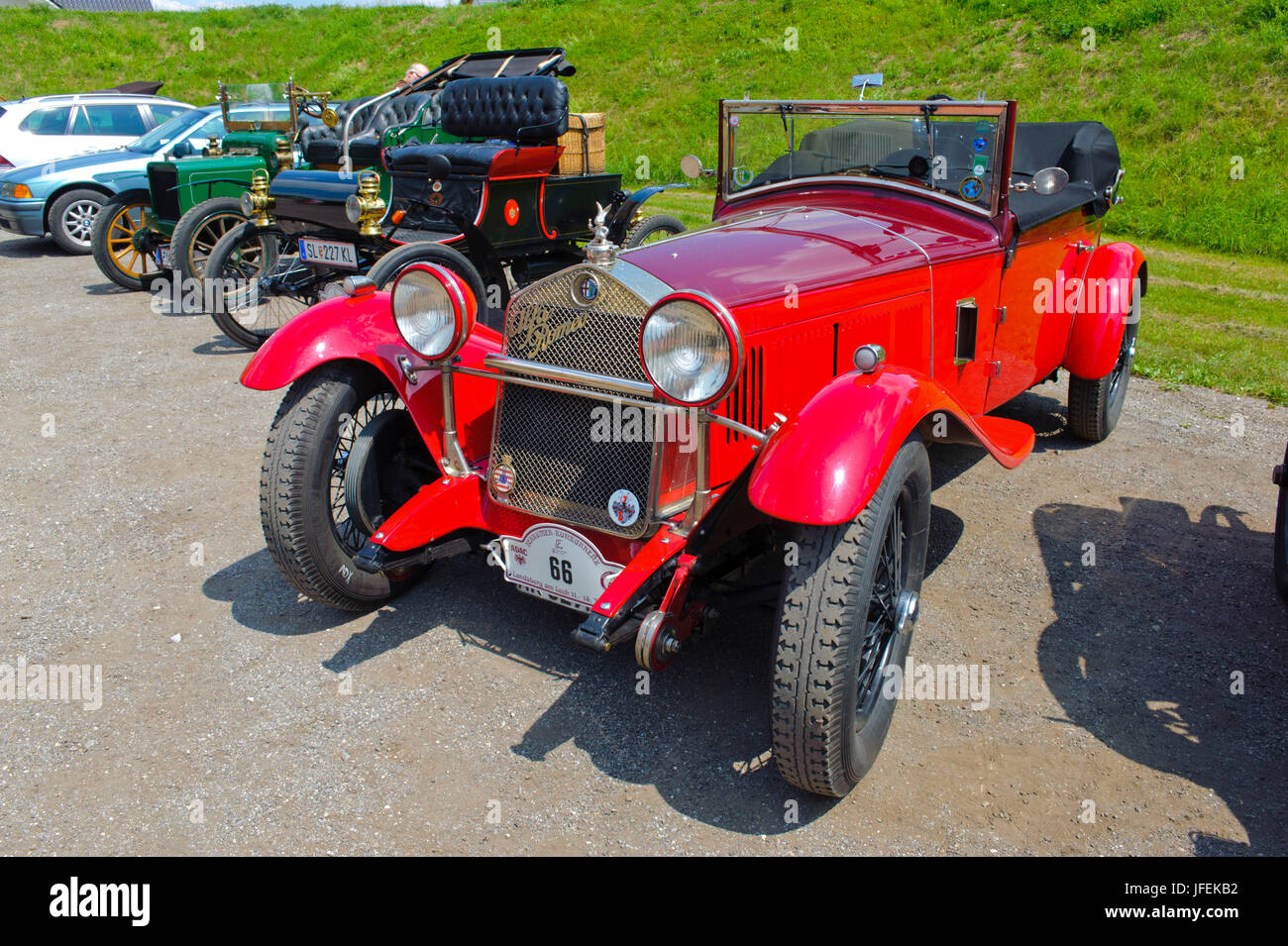 Oldtimer-Rallye "Herkomer Behauptung" in Landsberg Lech für mindestens 80 Jahre alten Autos, hier mit Alfa Romeo C 1750 SS, Baujahr 1929 Stockfoto