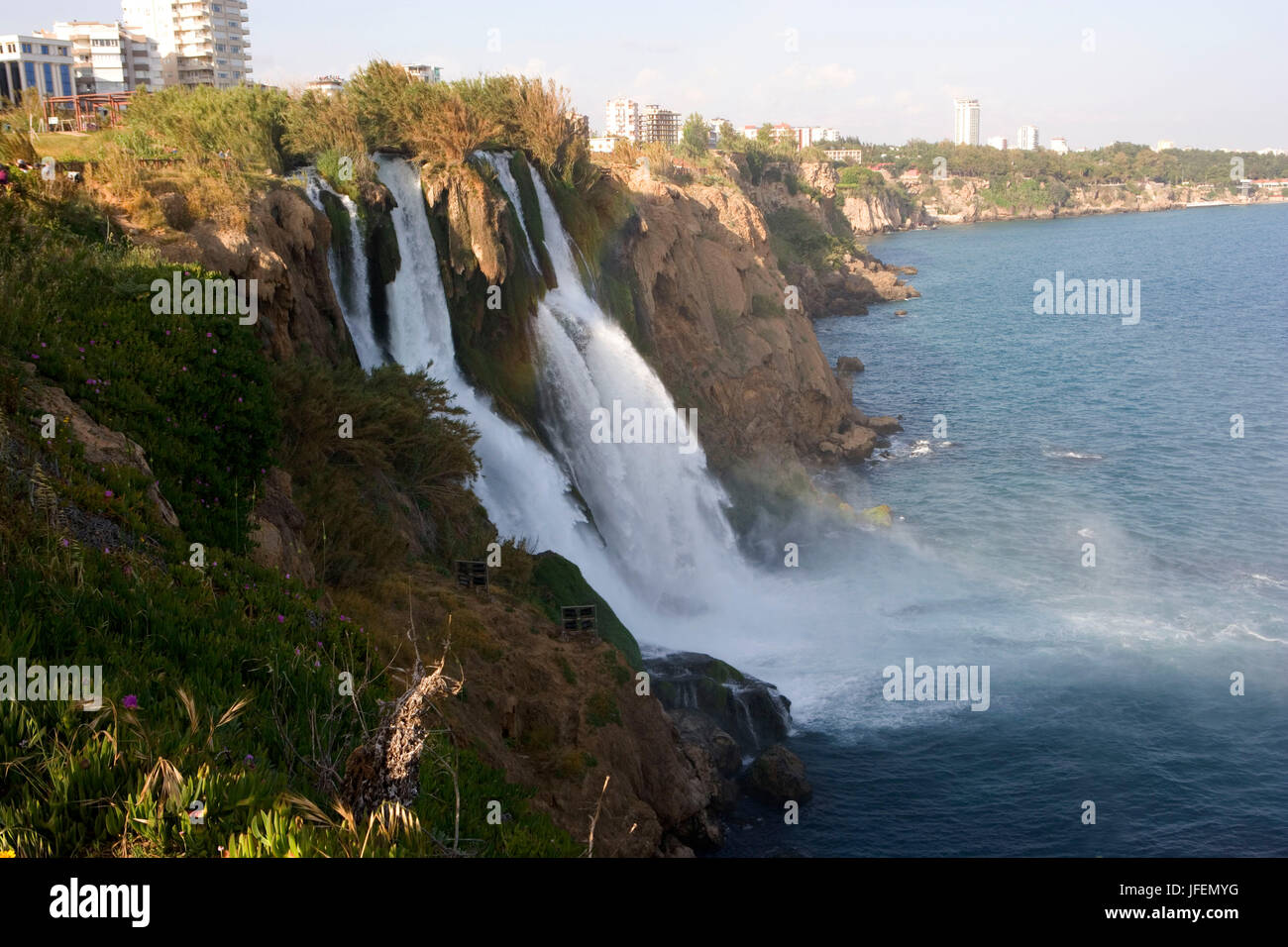 Antalya, einer der Düden-Wasserfälle in der Nähe von Antalya Stockfoto