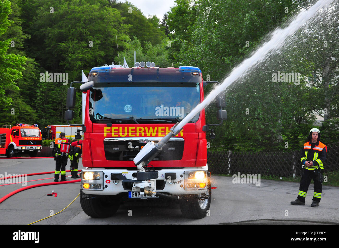 Feuerwehr, Feuerwehr, Fahrzeug, Mission Übung, Jet-Rohr zur Brandbekämpfung Stockfoto