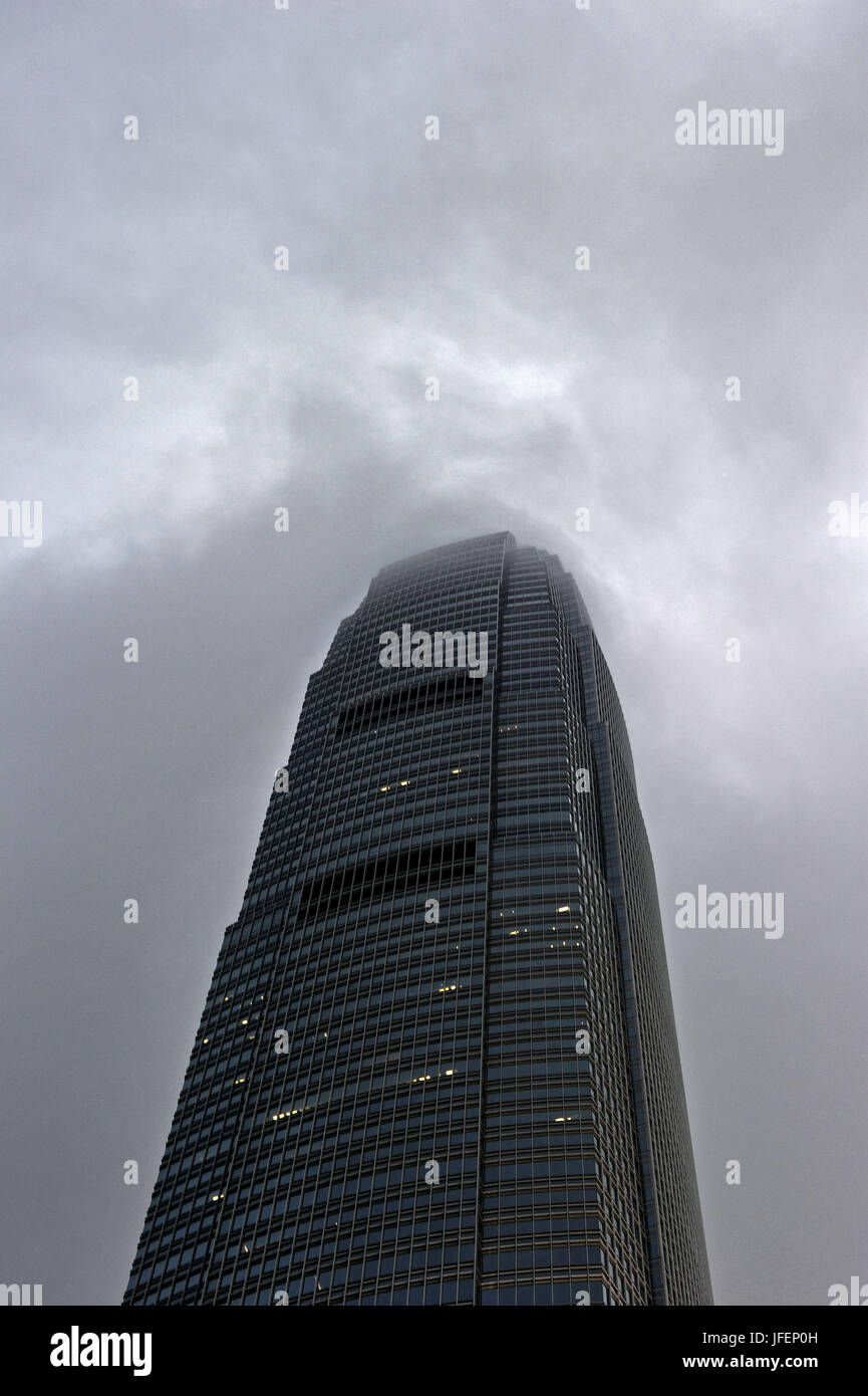 China, Hong Kong, Hong Kong Island, Central District mit der Two International Finance Centre vom Architekten Cesar Pelli Stockfoto
