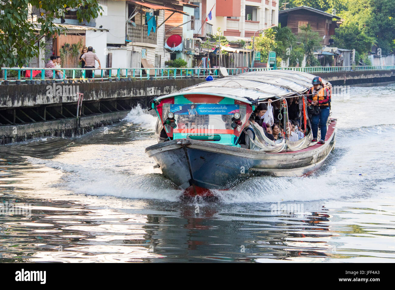 Saen Saeb Kanal Boot in Bangkok, Thailand Stockfoto