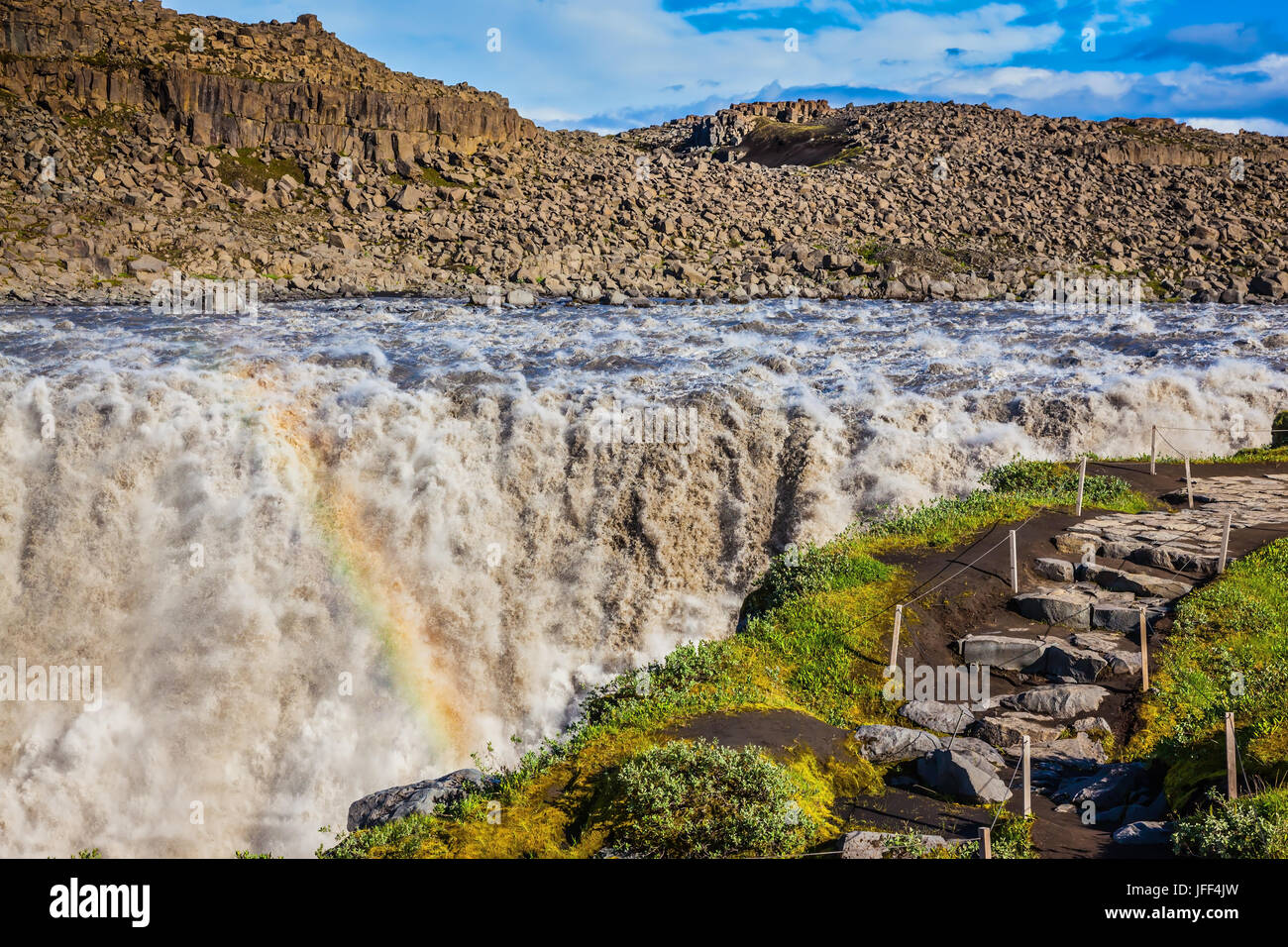 Herrliche und riesigen Wasserfall Dettifoss Stockfoto