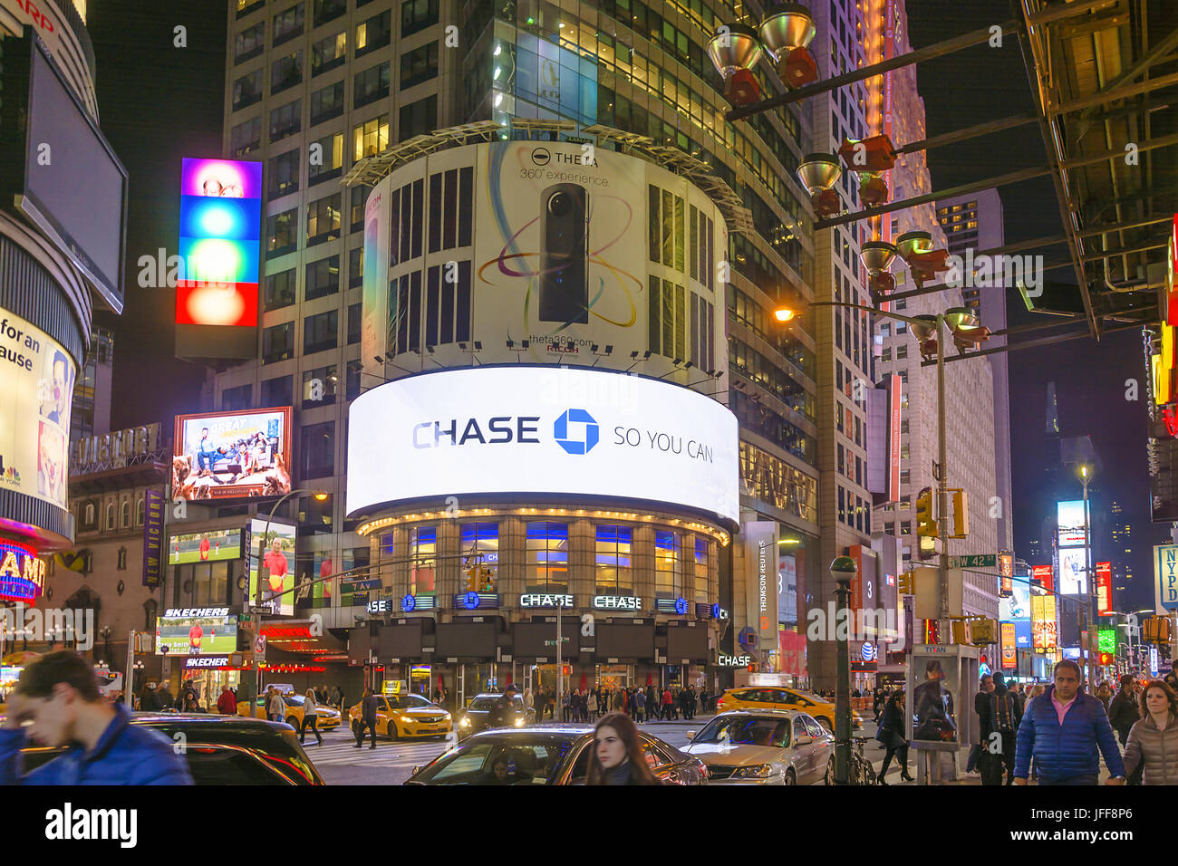 Times Square beleuchtete Reklametafeln Stockfoto