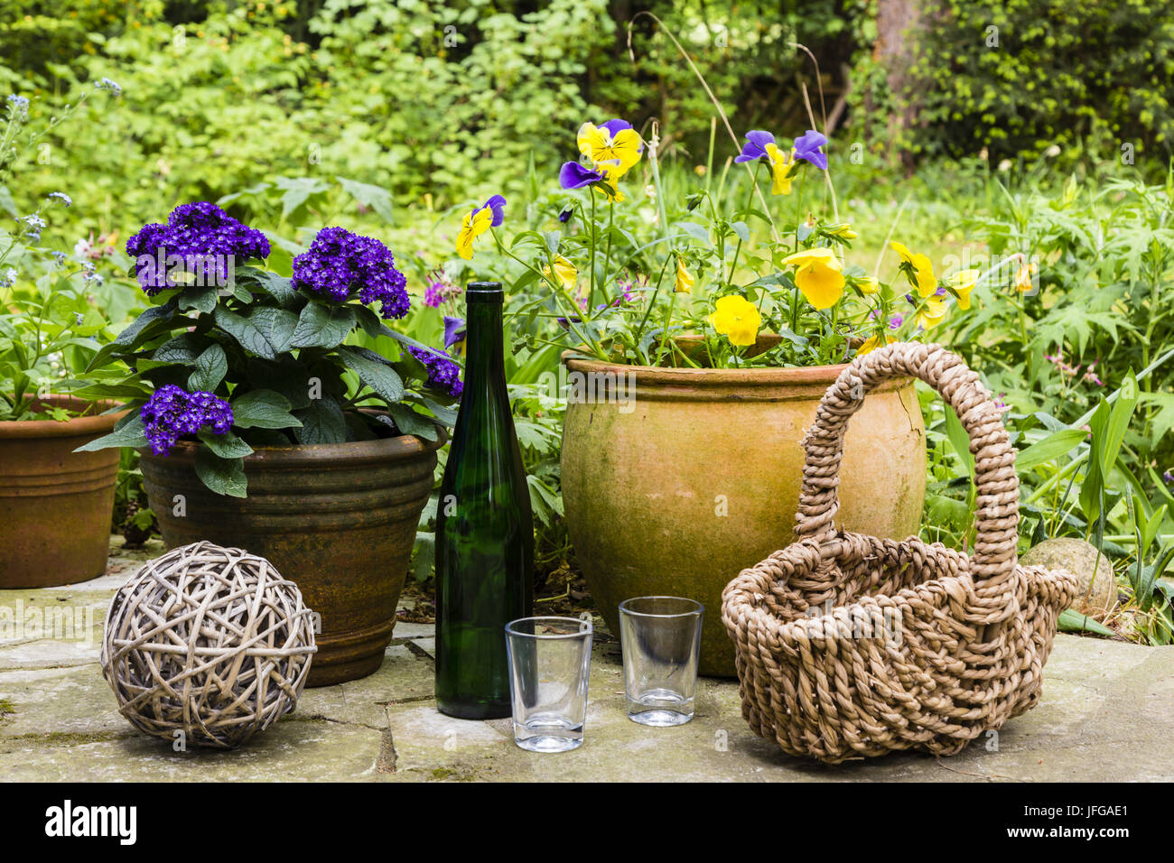 Noch immer leben in einem Garten Stockfoto