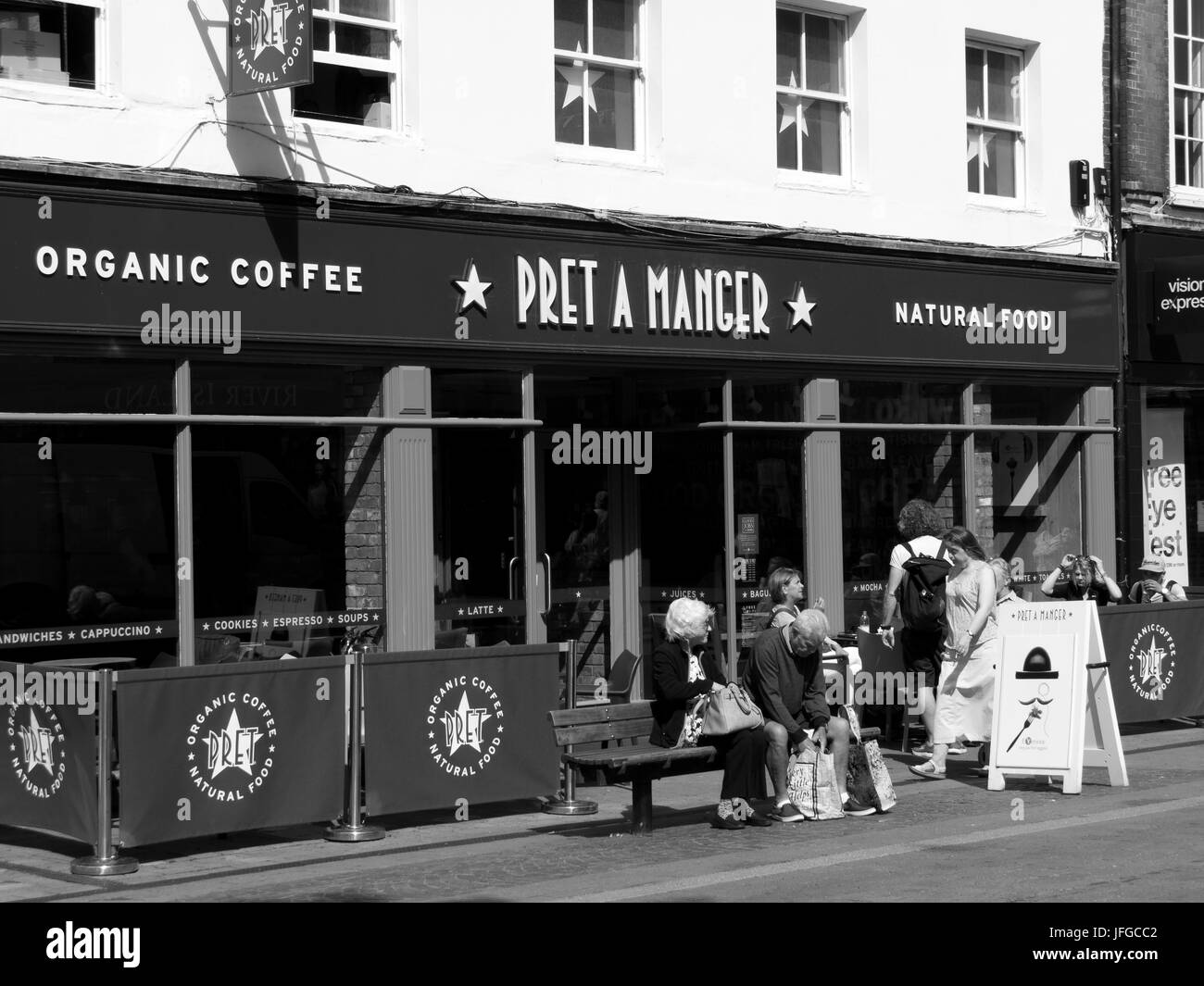 Pret A Manger Kaffeehaus befand gegenüber Hampstead u-Bahnstation wurde 1984 eröffnet ersten store Stockfoto