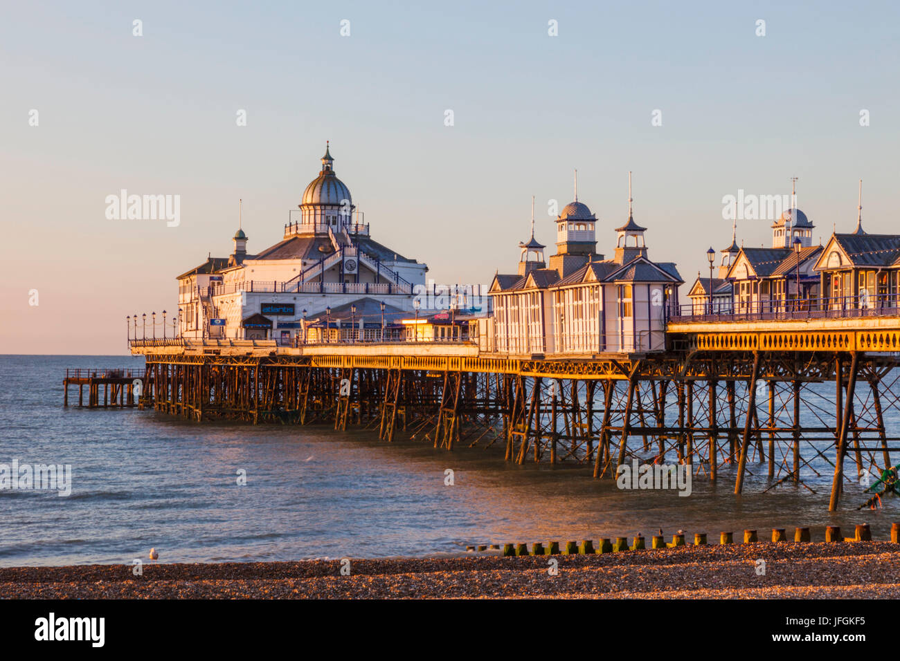 England, East Sussex, Eastbourne, Brighton Pier Stockfoto