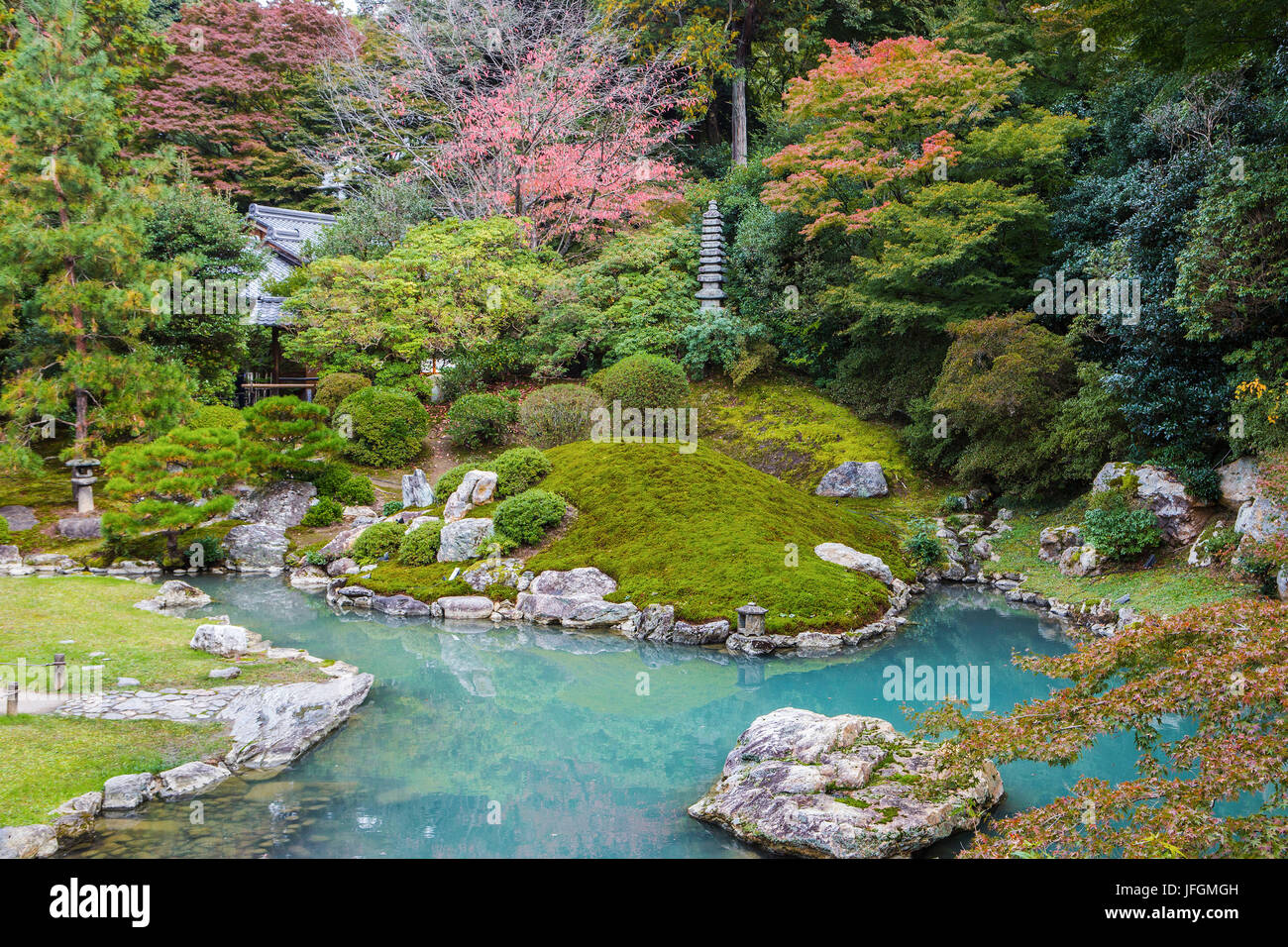 Tempelgarten kyoto Fotos und Bildmaterial in hoher Auflösung Alamy